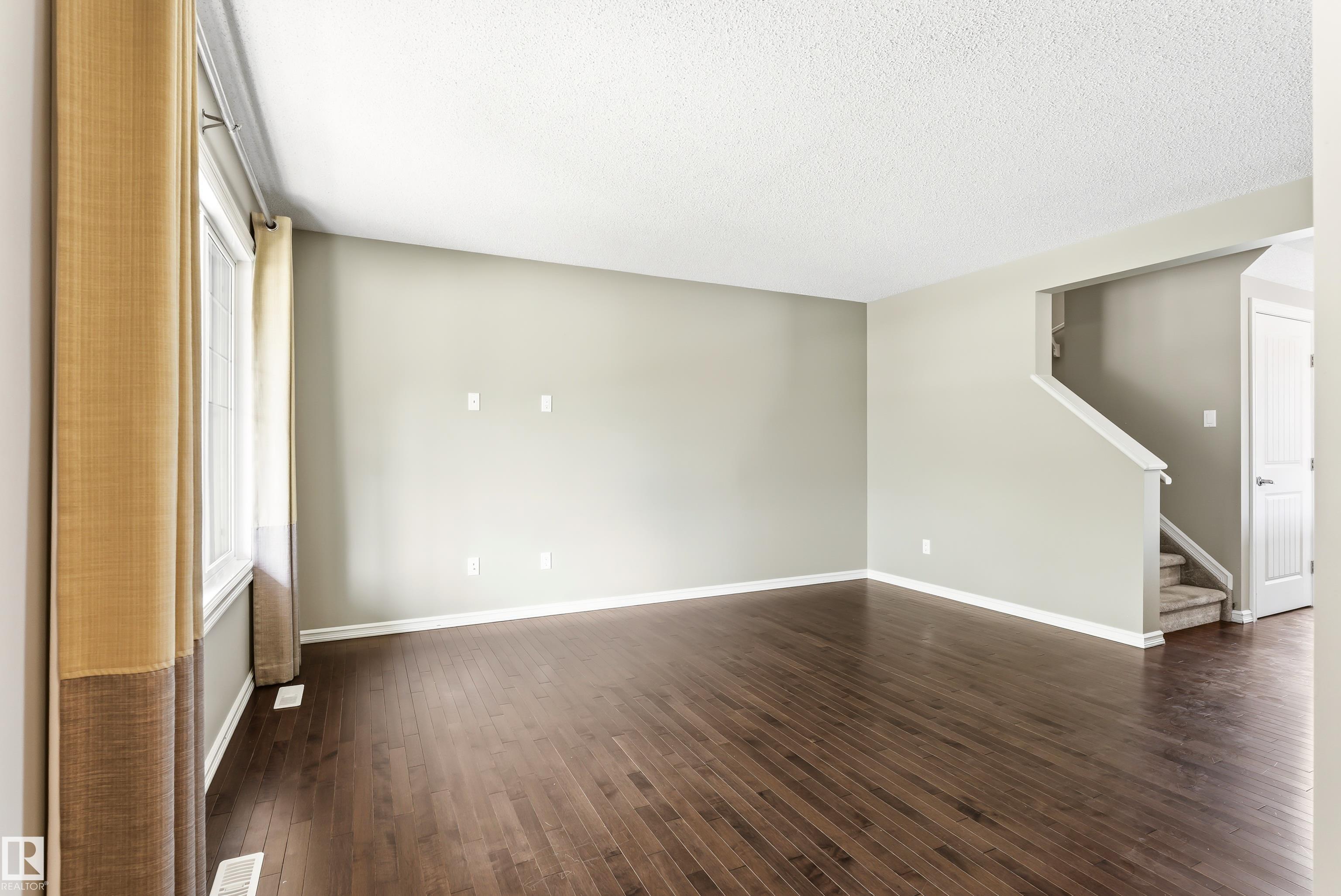 Photo 8 at 8204 180 Avenue NW, Klarvatten, Edmonton