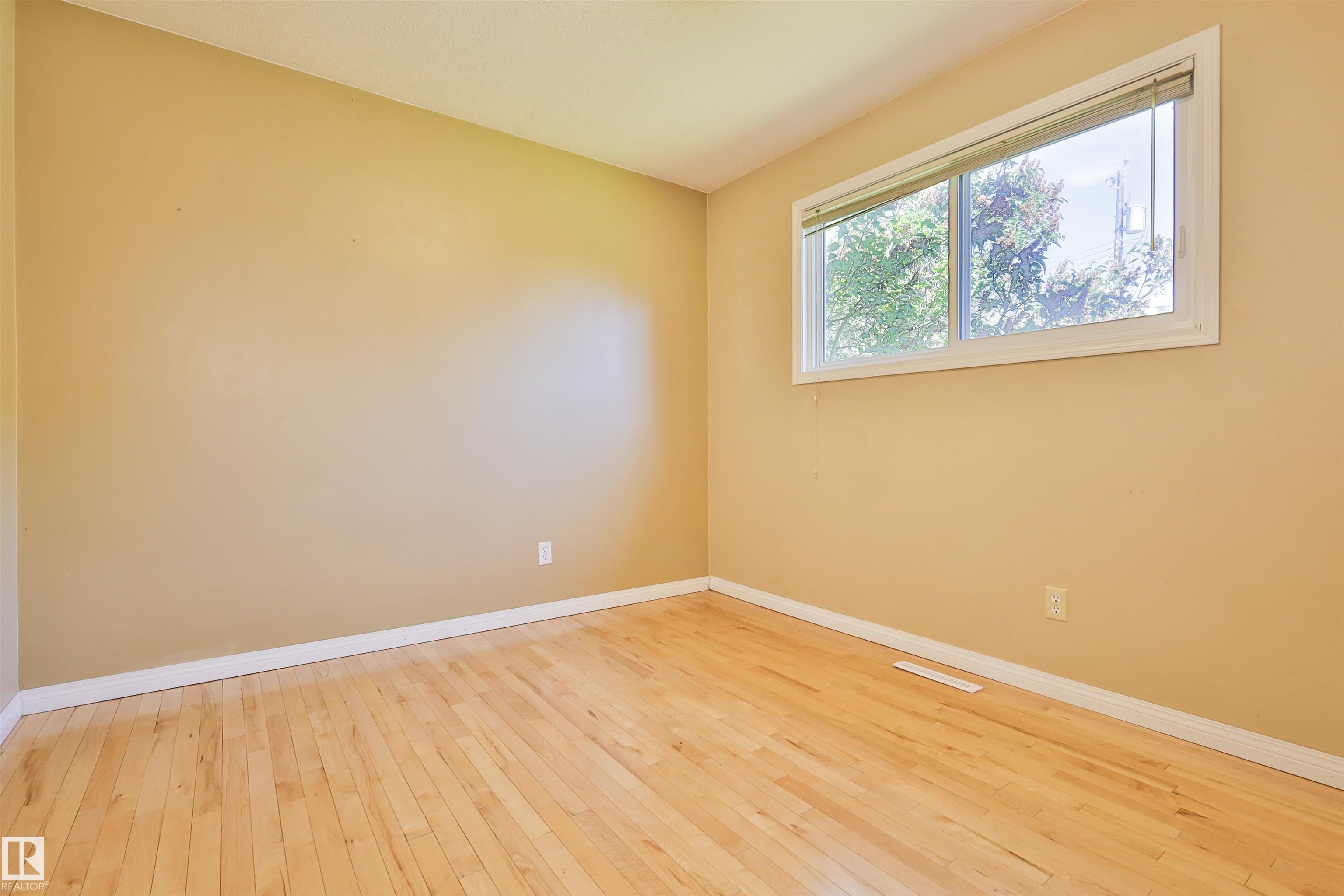 Photo 22 at 4015 120 Street NW, Aspen Gardens, Edmonton