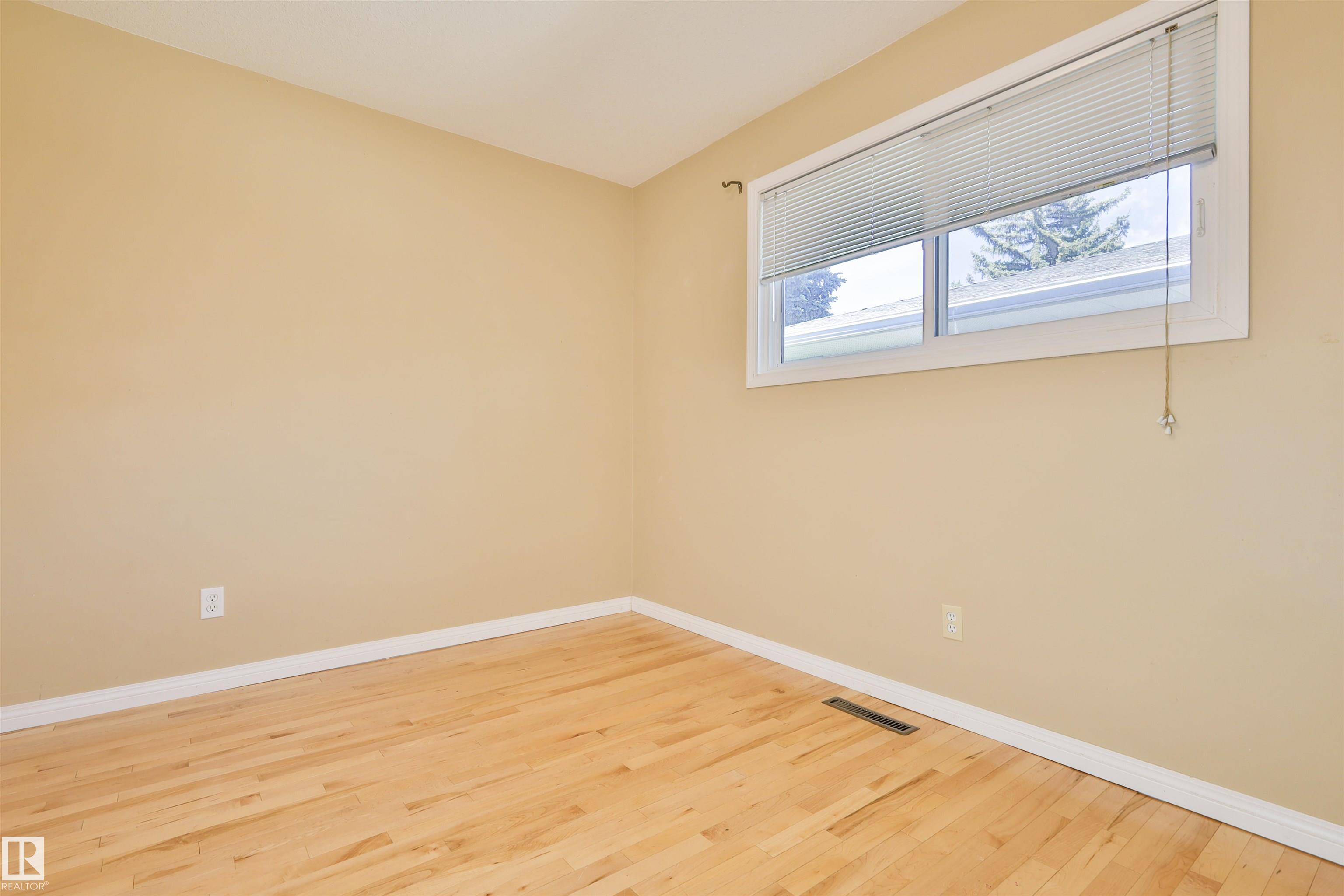 Photo 25 at 4015 120 Street NW, Aspen Gardens, Edmonton