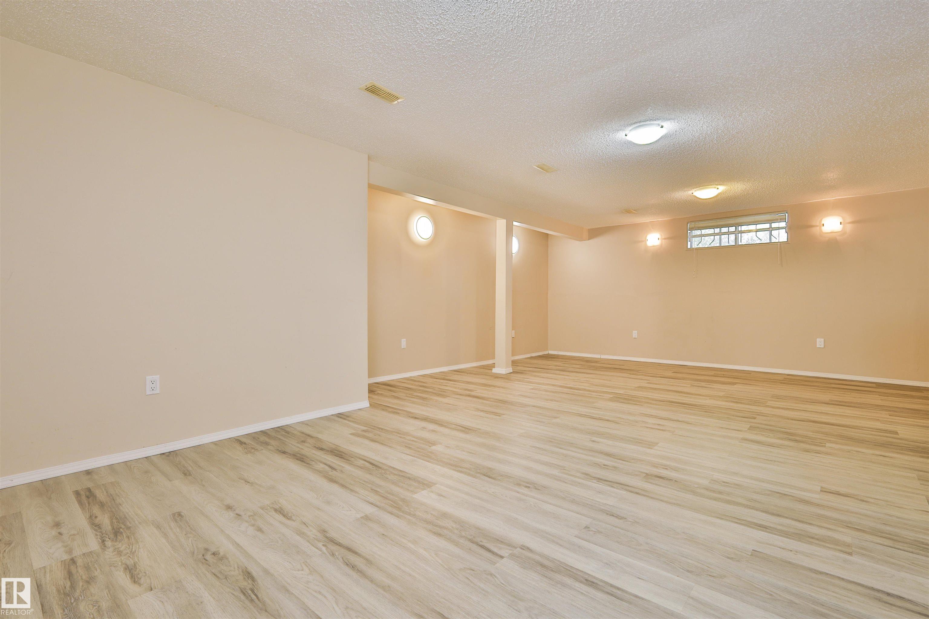 Photo 26 at 4015 120 Street NW, Aspen Gardens, Edmonton