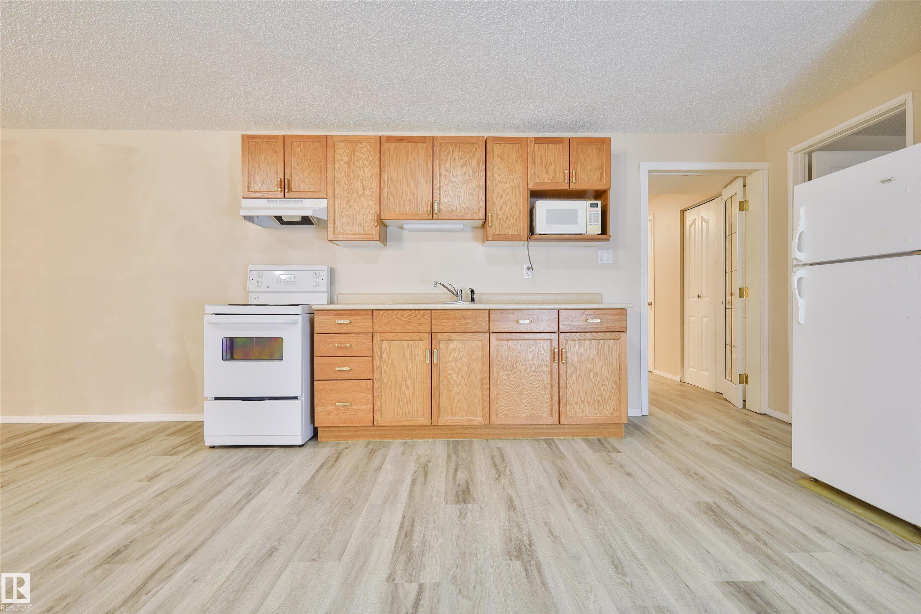 Photo 27 at 4015 120 Street NW, Aspen Gardens, Edmonton