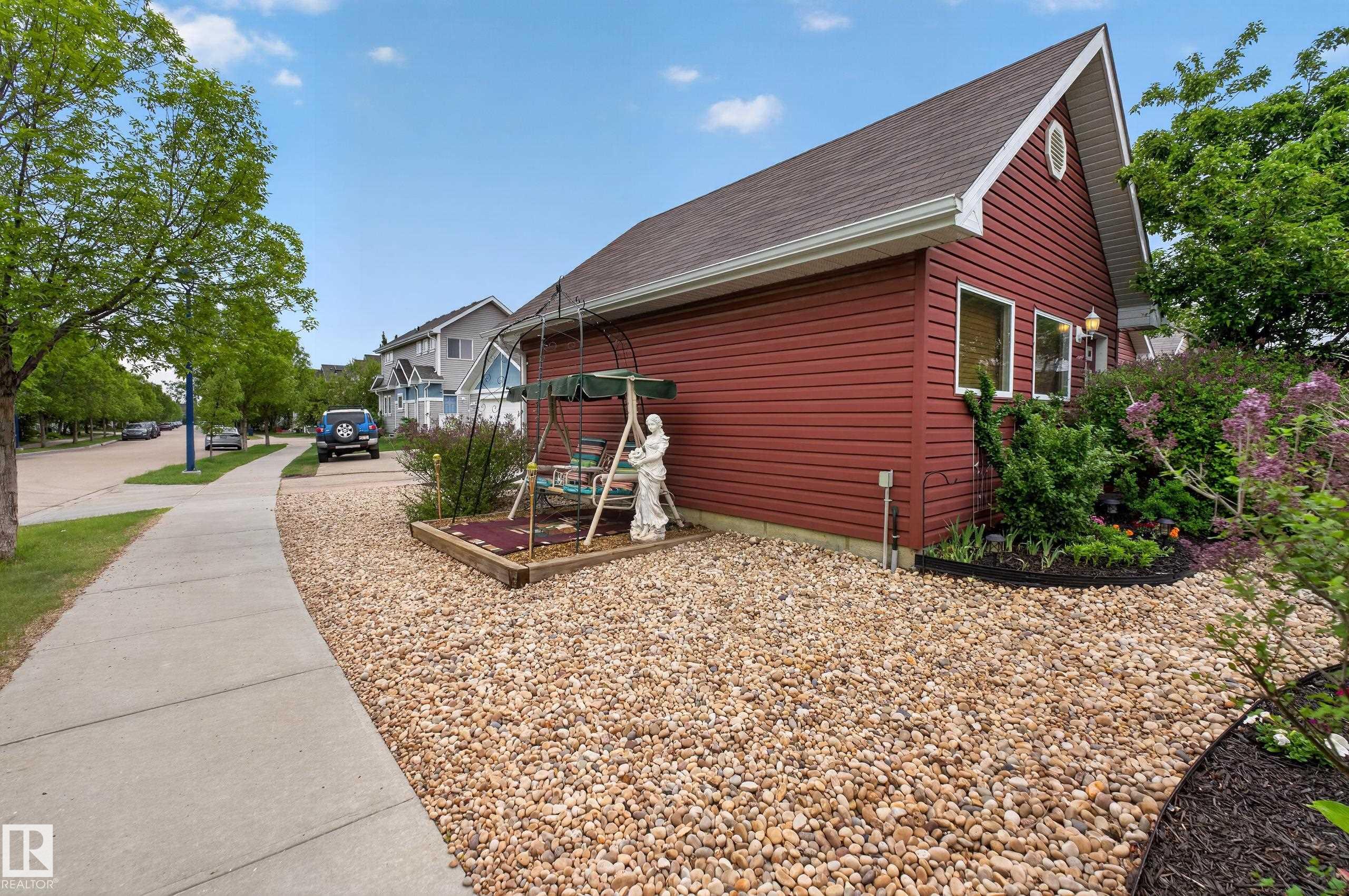 Photo 28 at 7318 22 Avenue SW, Summerside, Edmonton