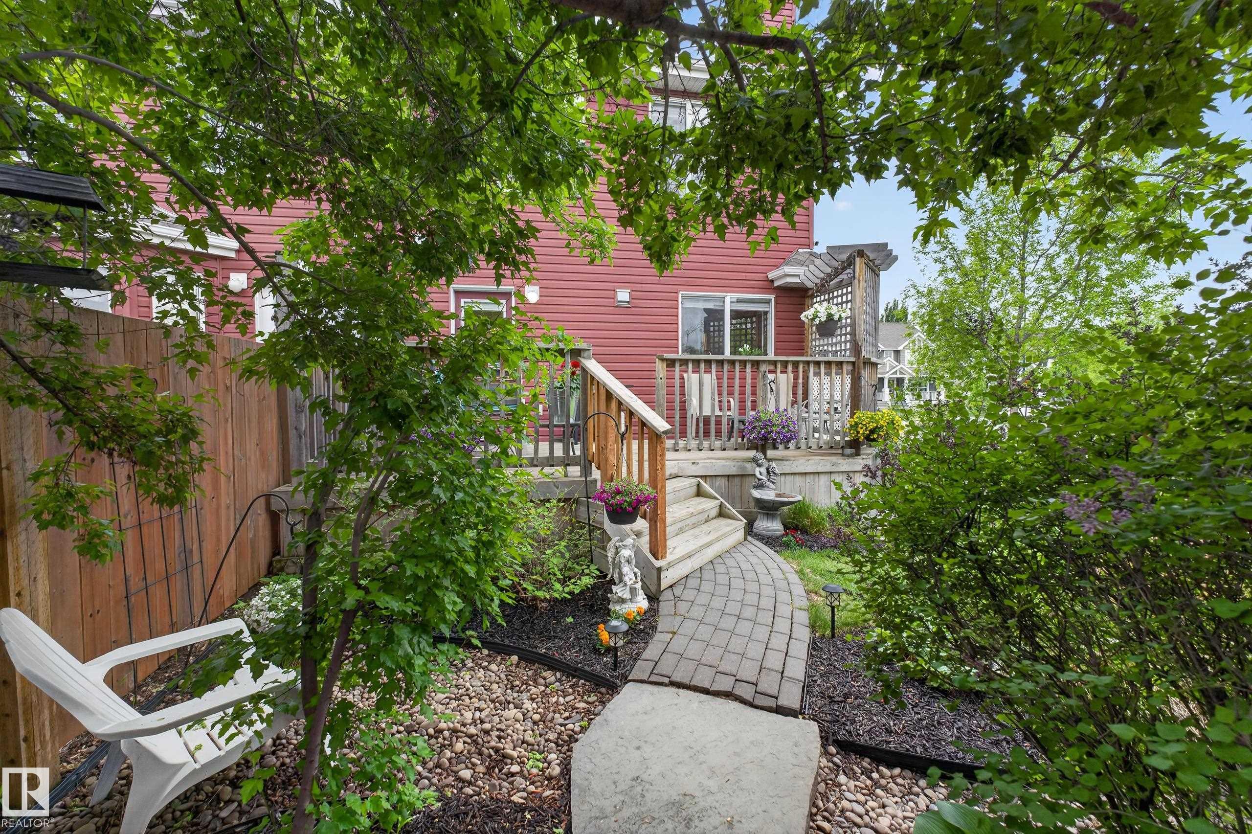 7318 22 Avenue SW, Summerside, Edmonton