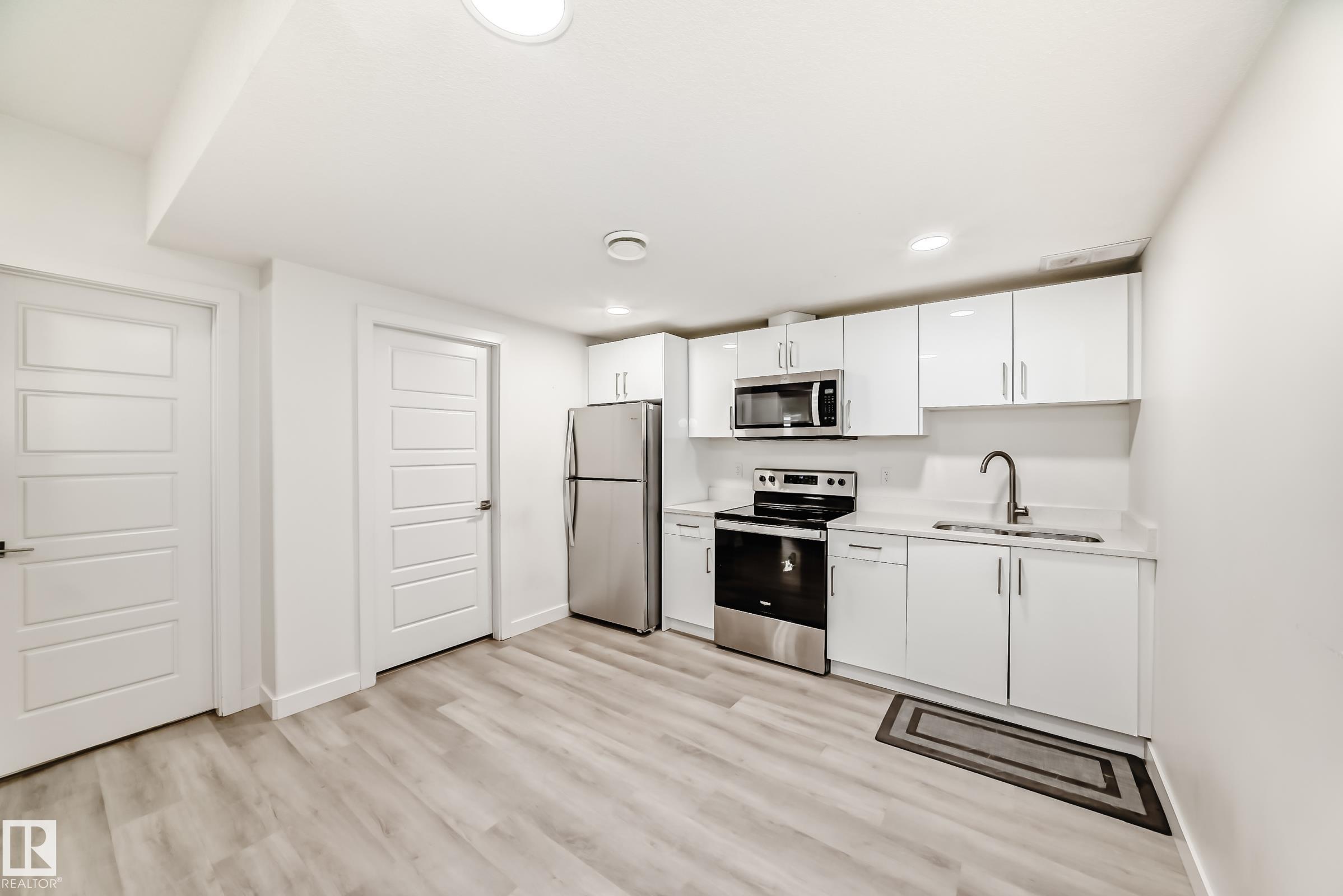 Photo 35 at 9020 183 Avenue NW, Klarvatten, Edmonton
