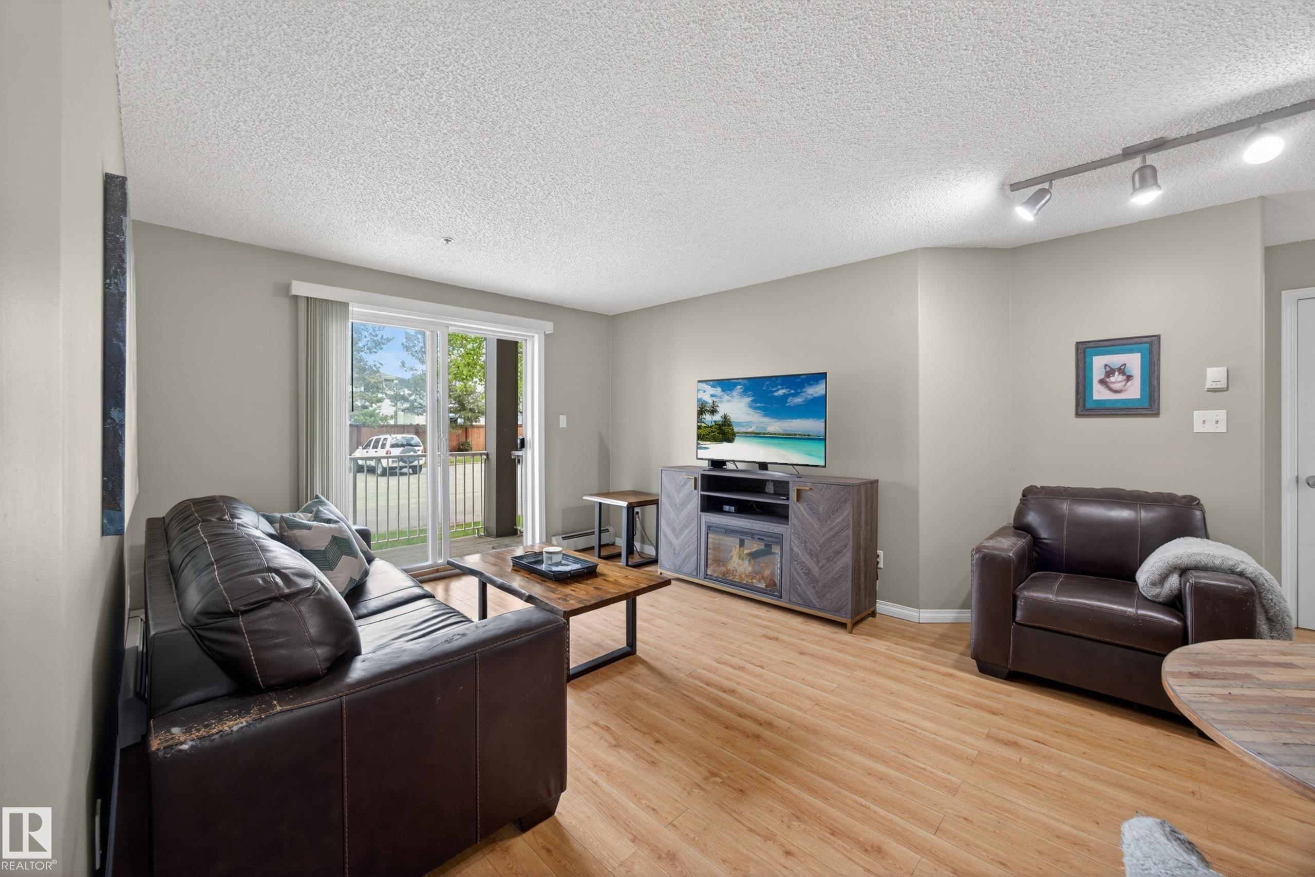 Photo 12 at 111 - 3425 19, Wild Rose, Edmonton