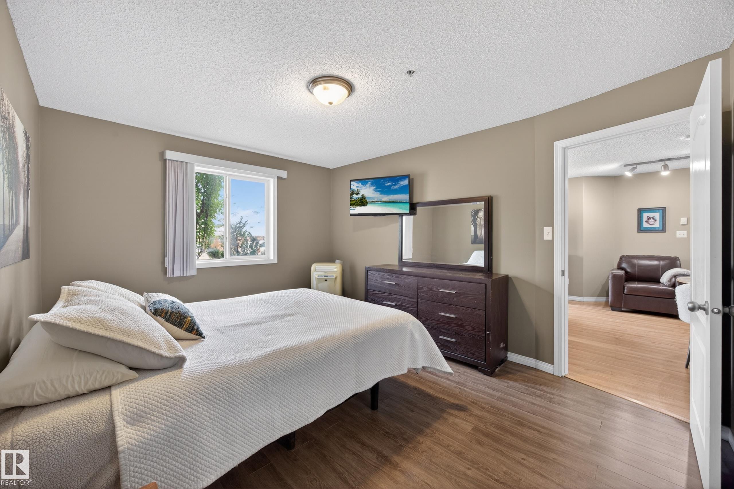 Photo 14 at 111 - 3425 19, Wild Rose, Edmonton
