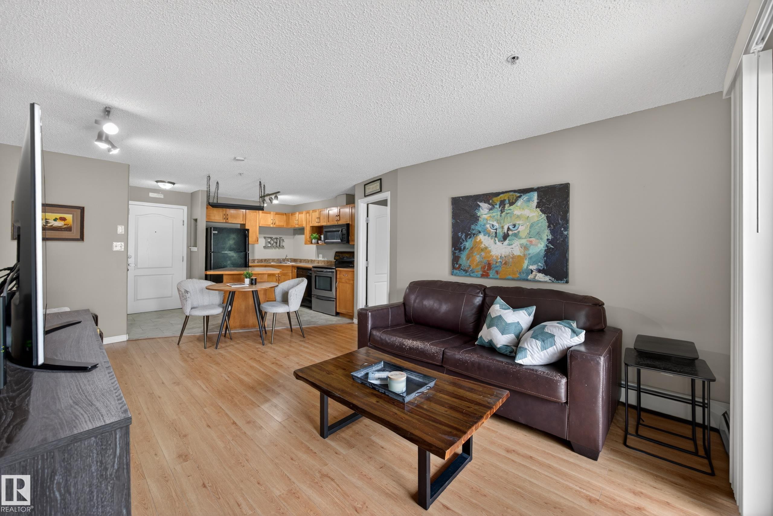 Photo 9 at 111 - 3425 19, Wild Rose, Edmonton