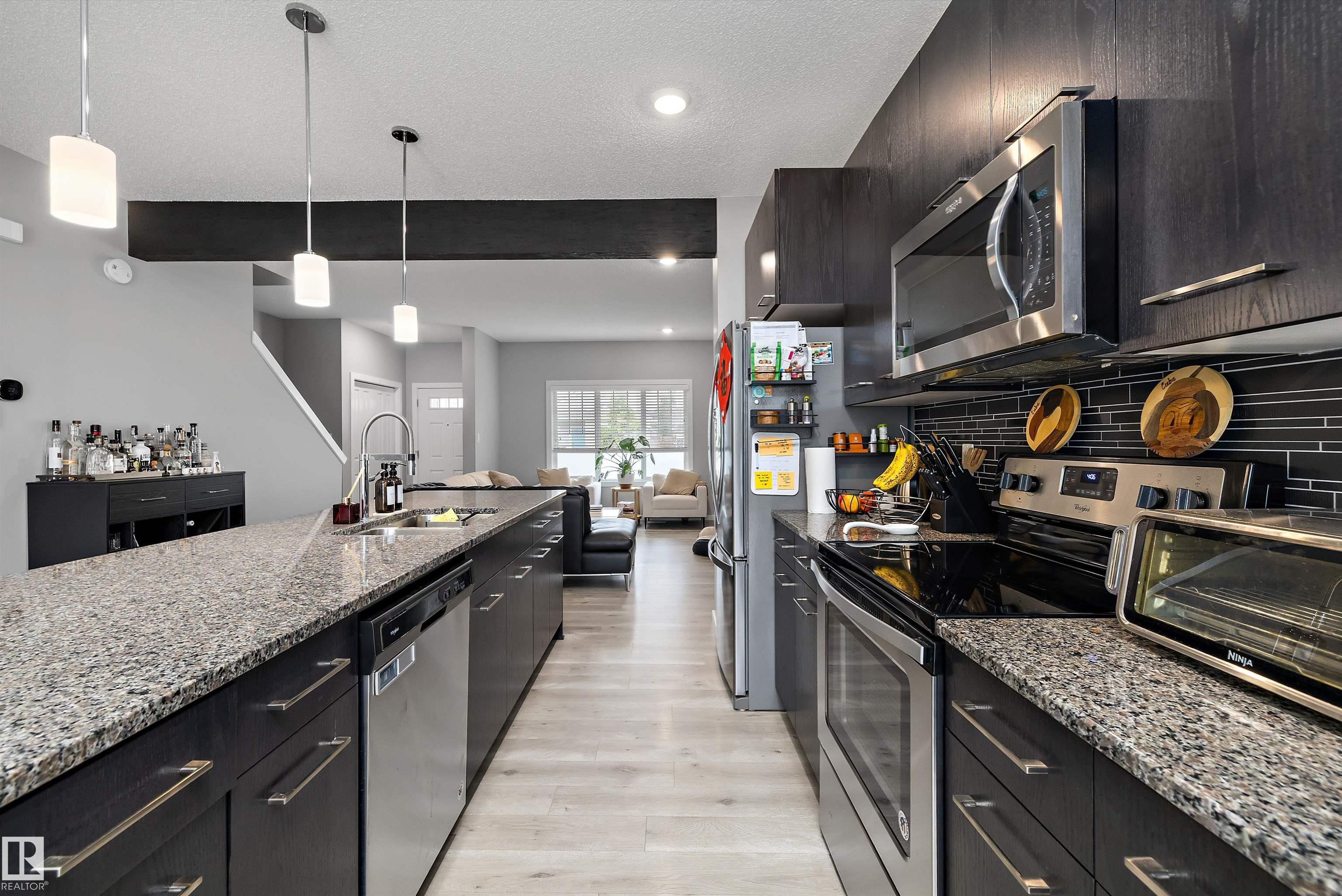 Photo 11 at 15927 13 Avenue SW, Glenridding Heights, Edmonton