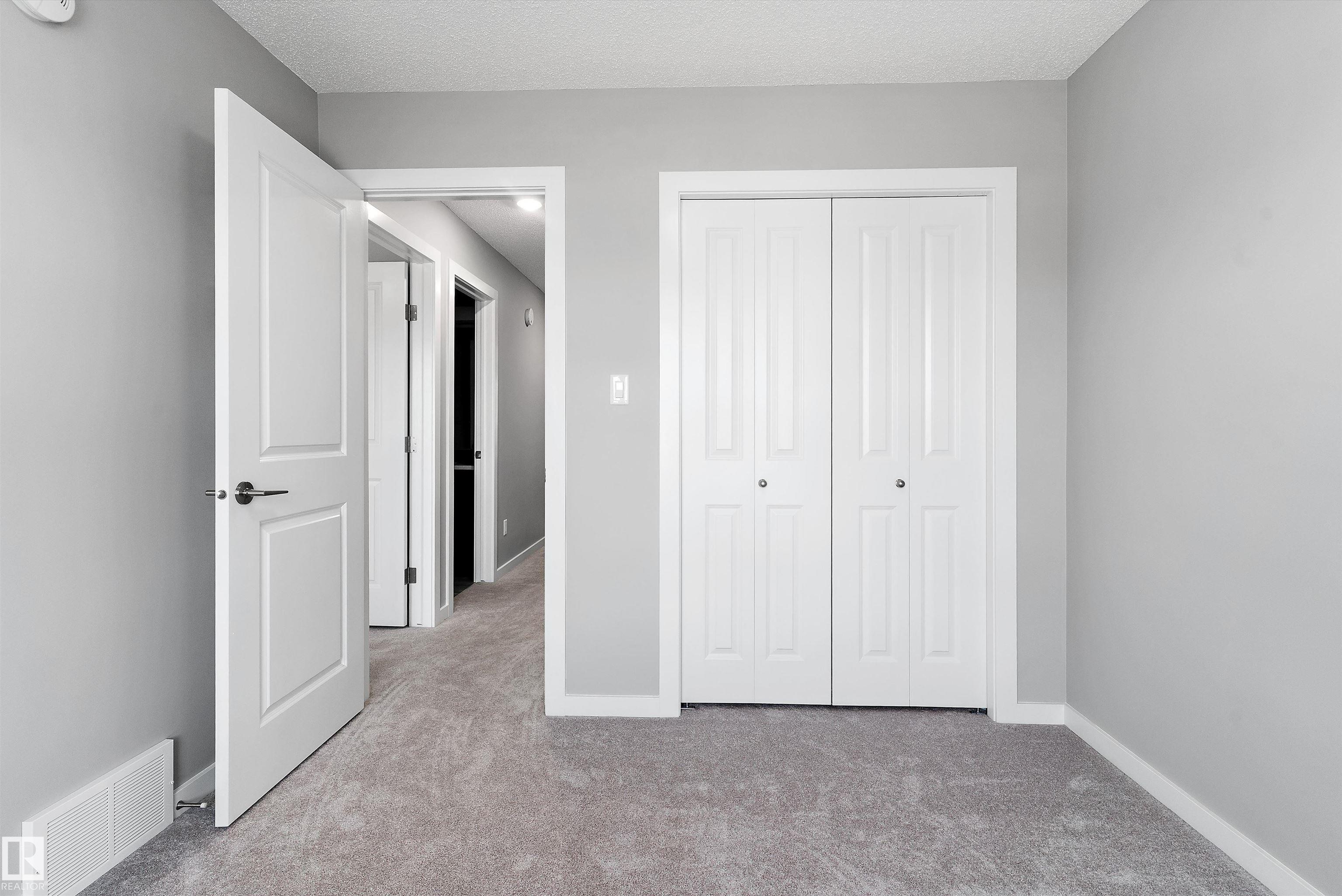 https://zimg.paragon.ice.com/ParagonImages/Property/PM/RAE/225405977/22/0/0/78a1d67e17f8322d53d20547a254874e/1/45b9cc2cd130ea8d7290d4a32215f1a9/225405977-f2b4b13b-91de-4a8b-995a-09e0c6c9dea6.JPG