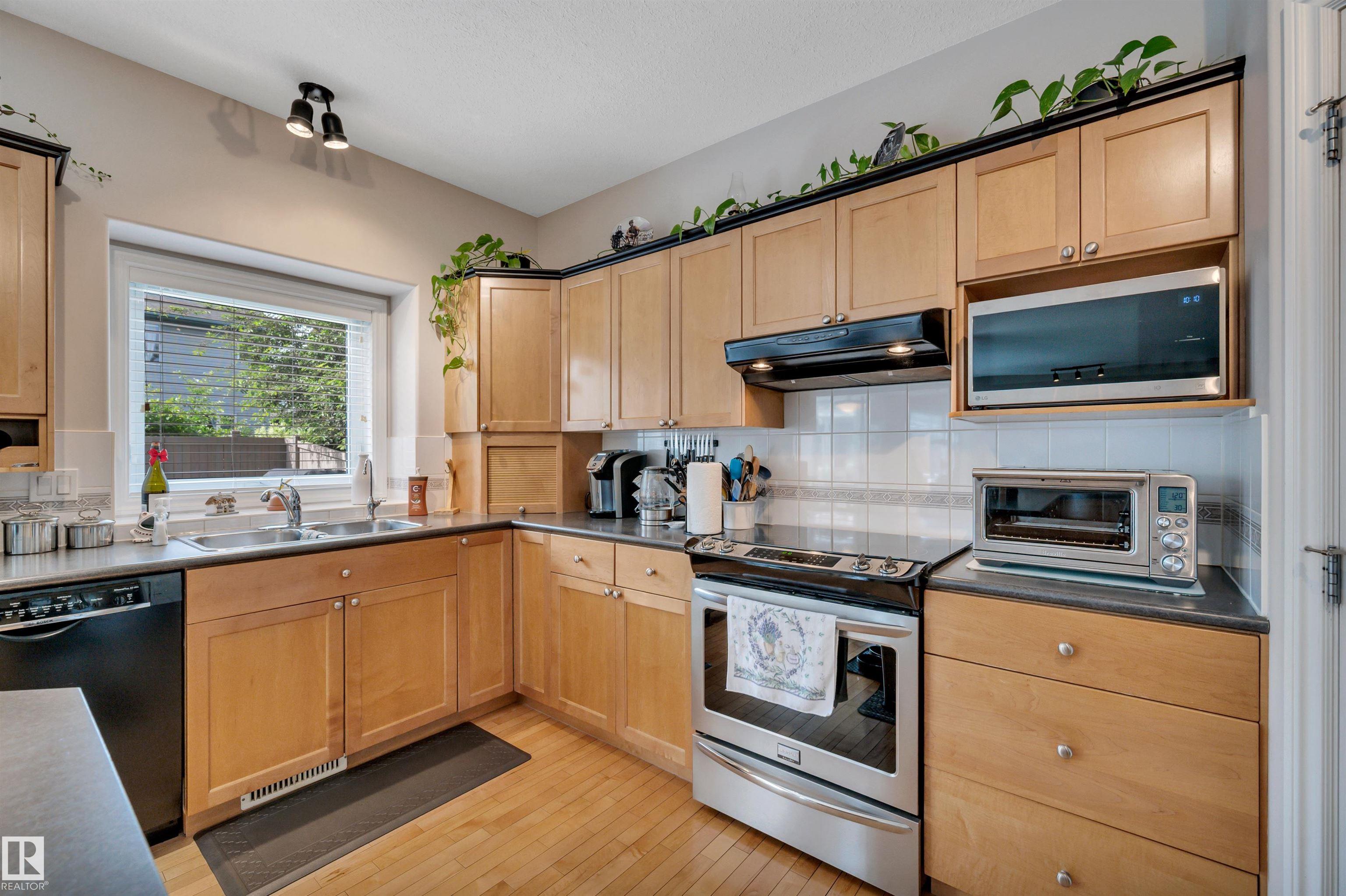 Photo 13 at 19 Nottingham Bay, Nottingham, Sherwood Park