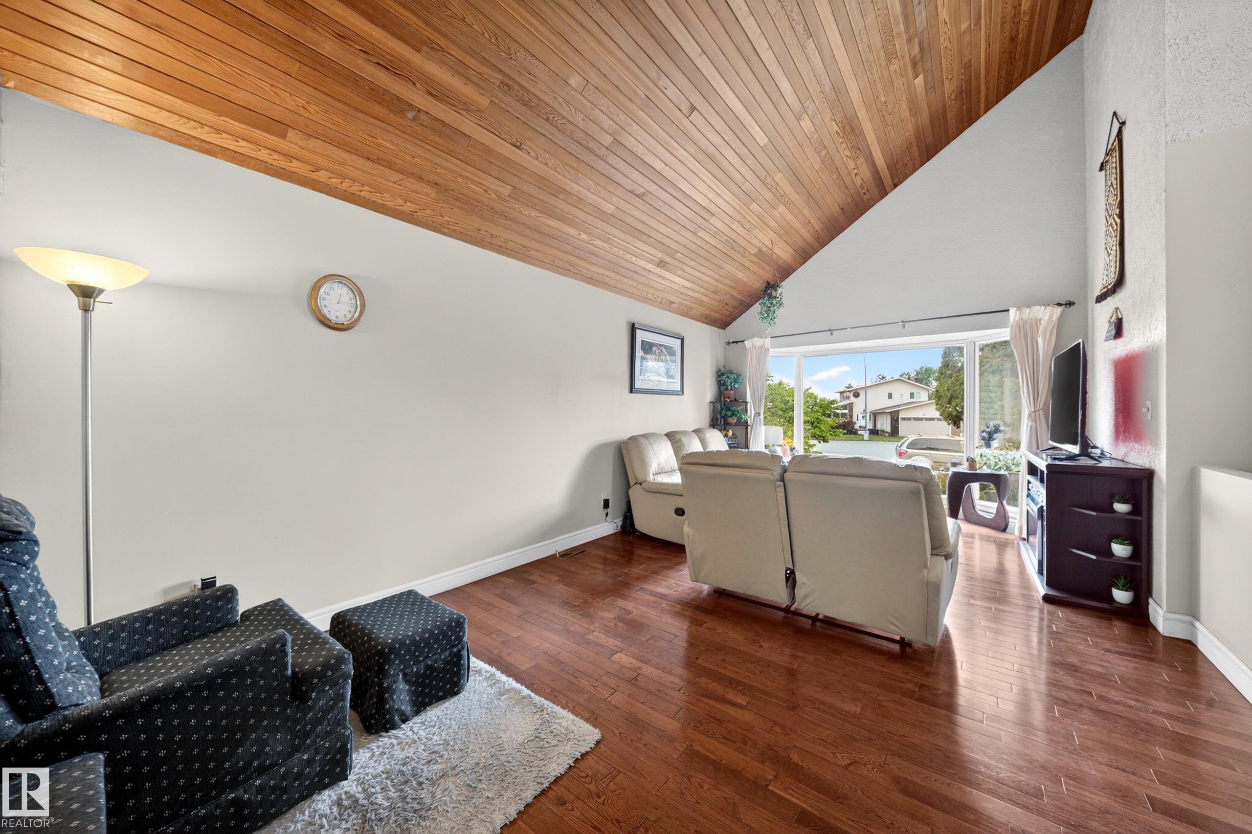 Photo 12 at 34 Grand Meadow Crescent NW, Greenview, Edmonton