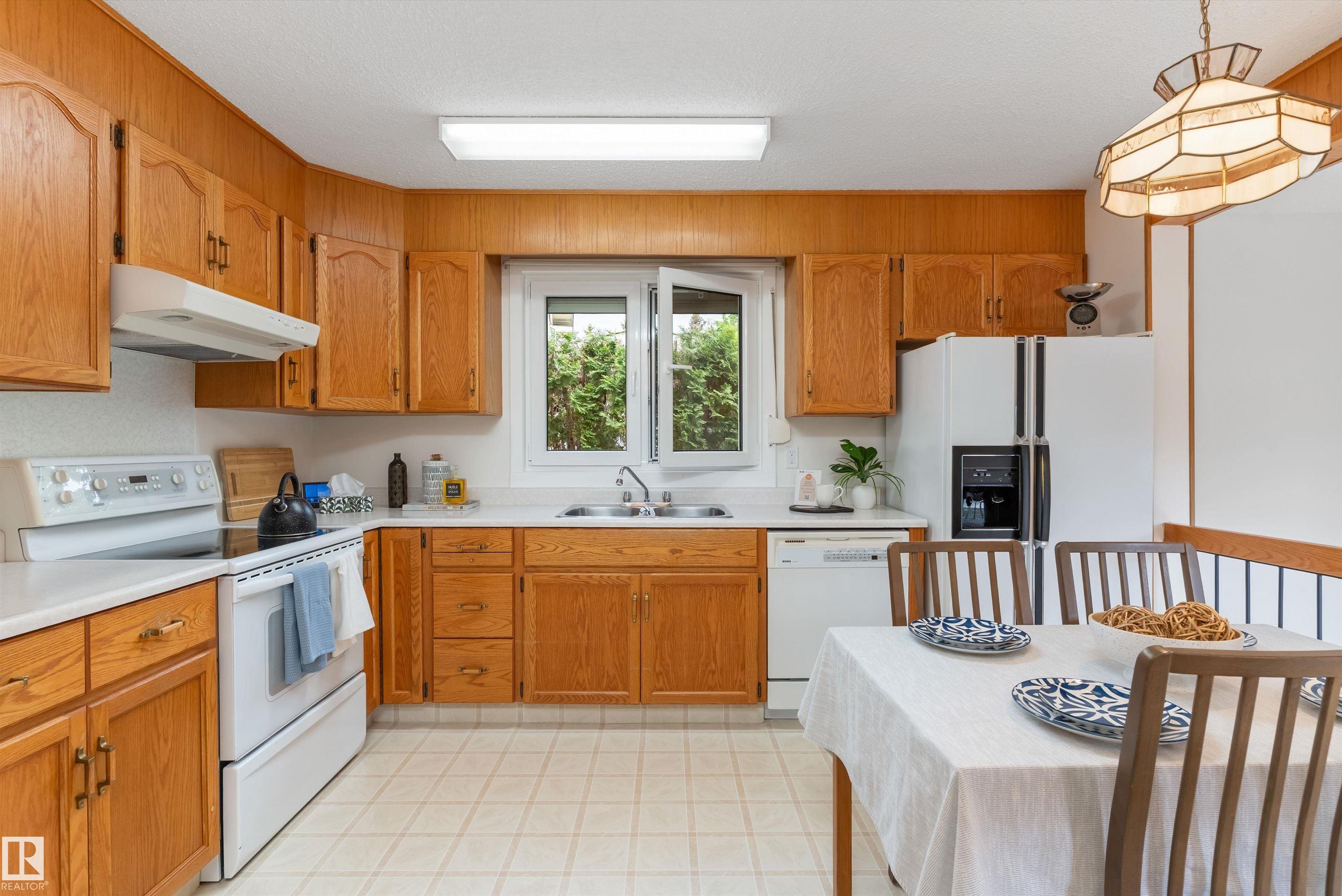 Photo 15 at 115 Harrison Drive NW, Homesteader, Edmonton