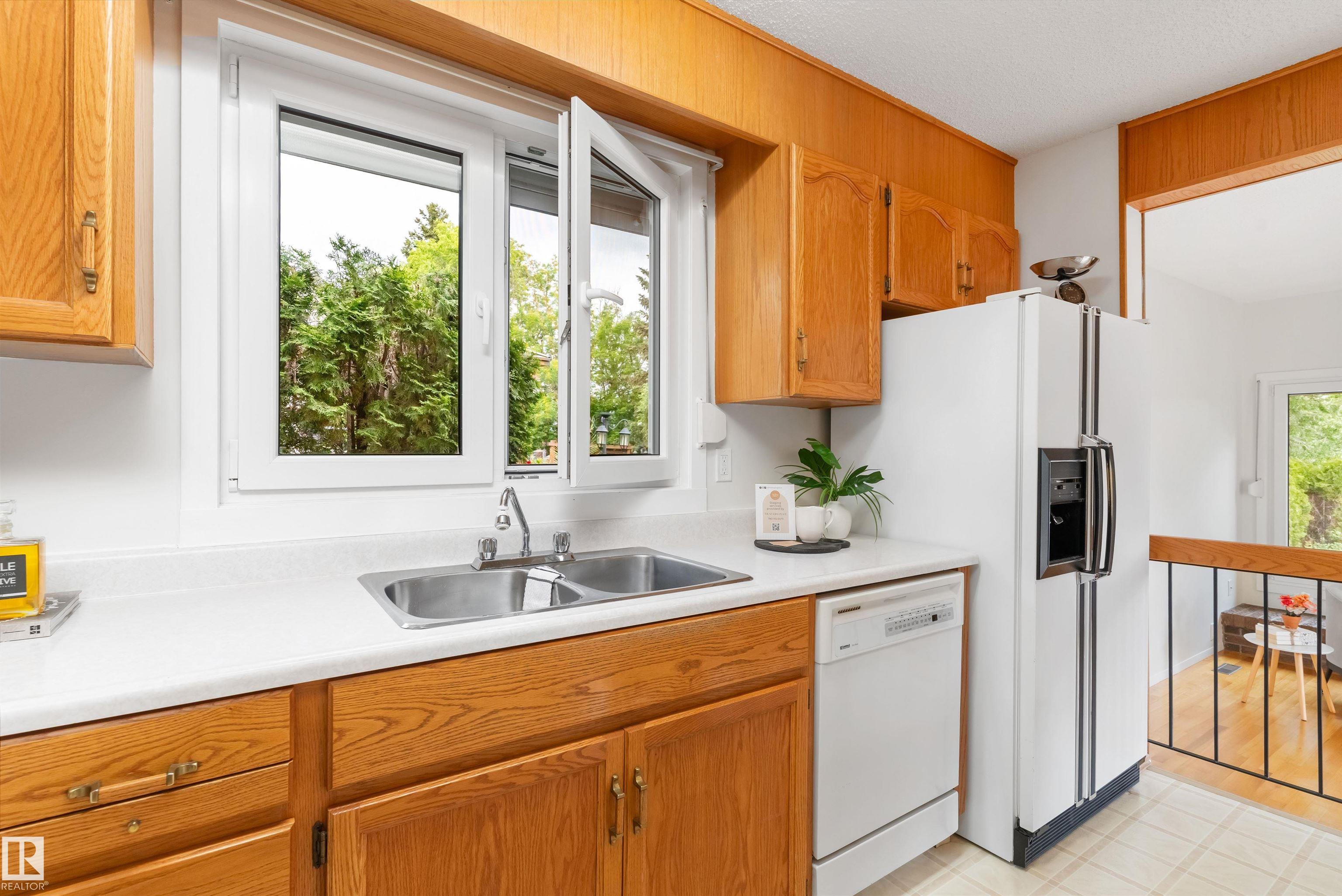 Photo 18 at 115 Harrison Drive NW, Homesteader, Edmonton