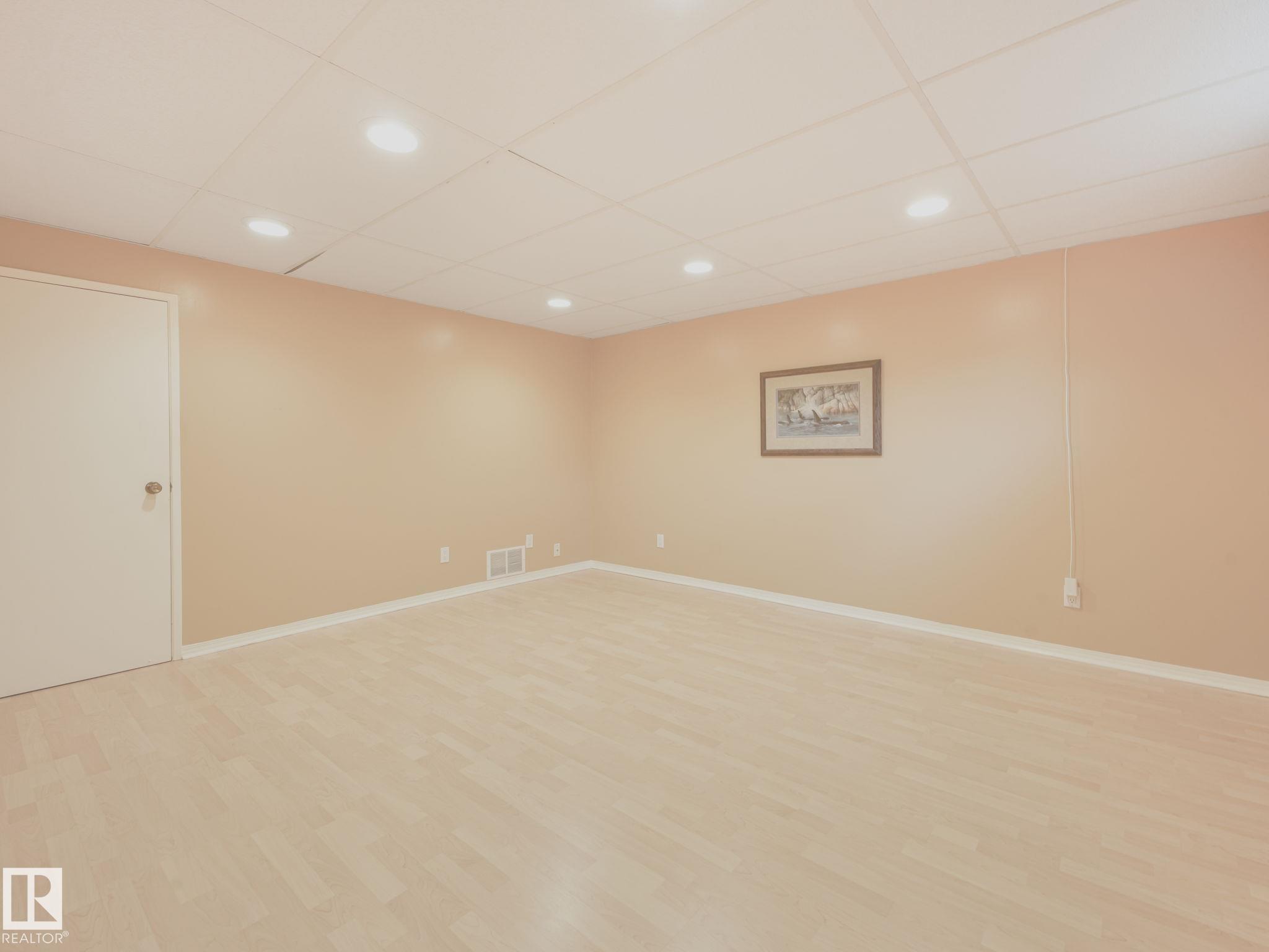 Photo 32 at 151 Tudor Lane NW, Sweet Grass, Edmonton