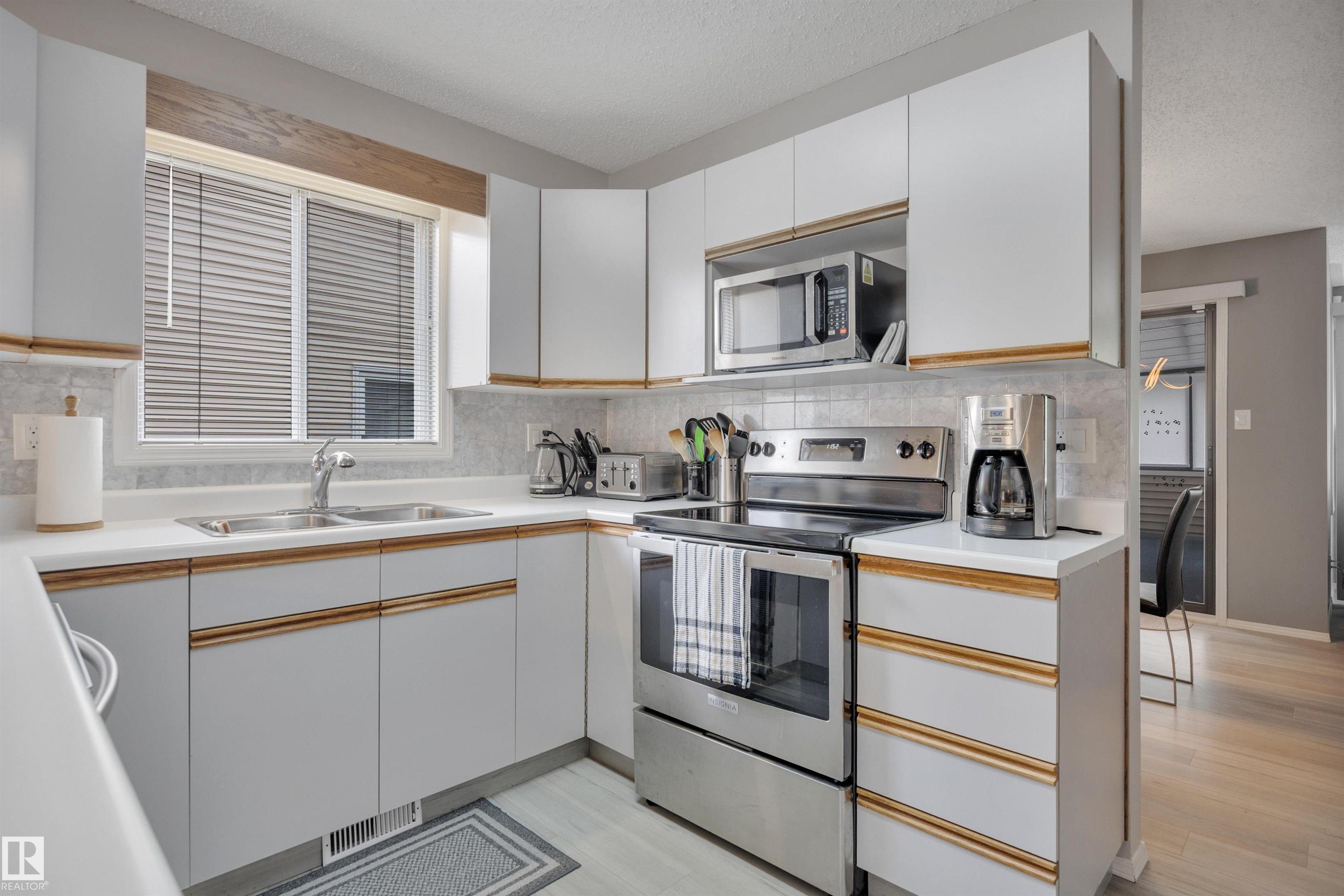 Photo 14 at 113 Oeming Road NW, Bulyea Heights, Edmonton