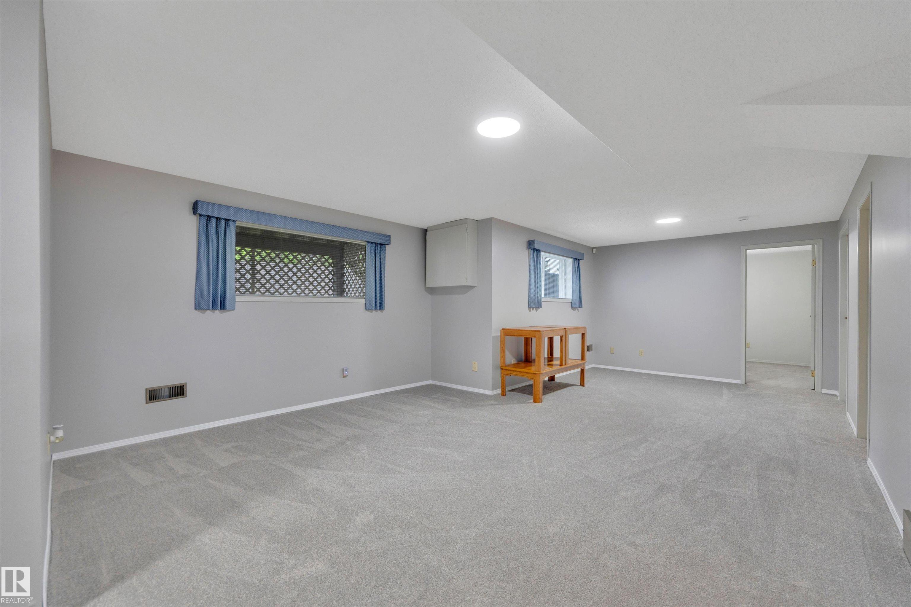 Photo 35 at 113 Oeming Road NW, Bulyea Heights, Edmonton