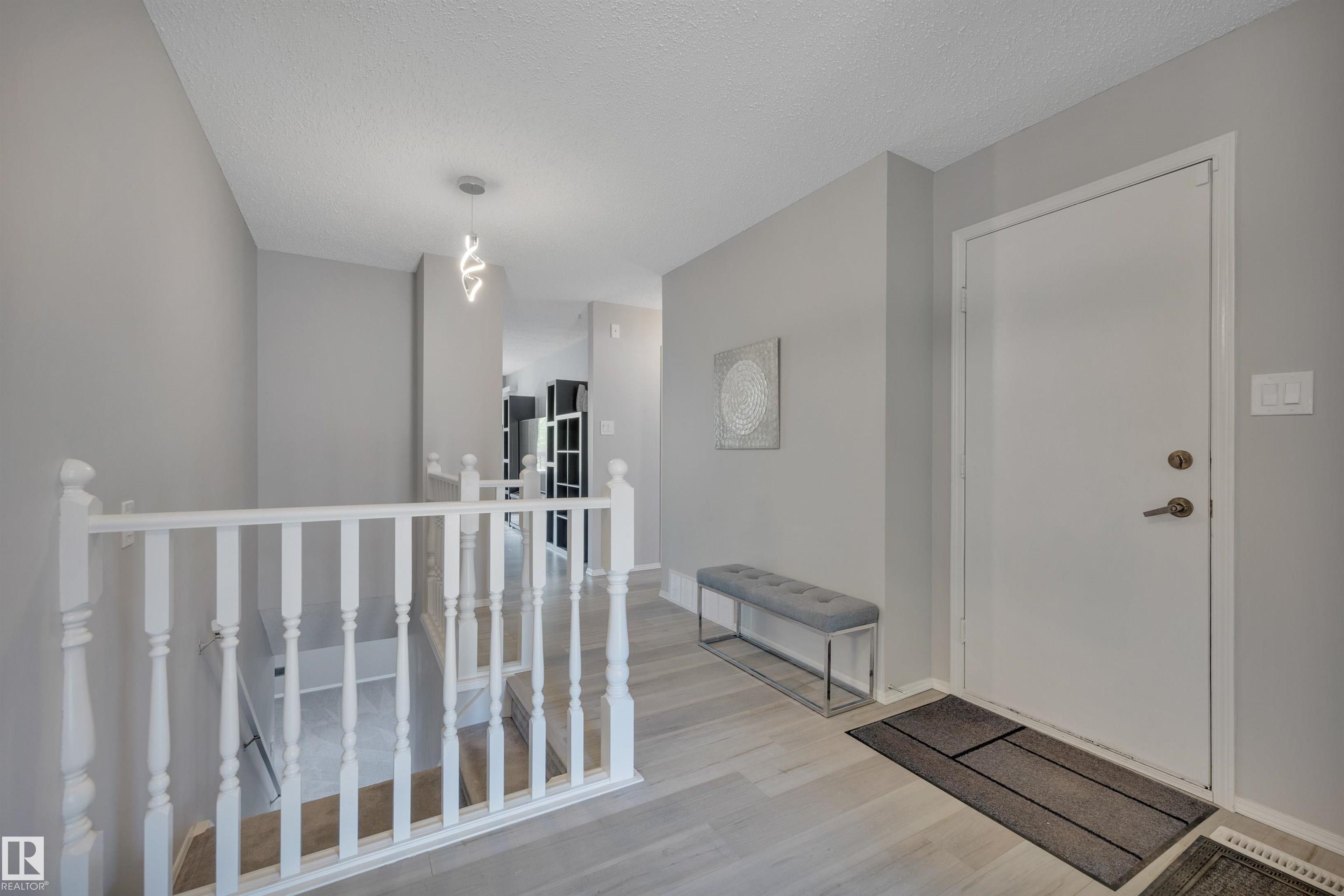 Photo 6 at 113 Oeming Road NW, Bulyea Heights, Edmonton