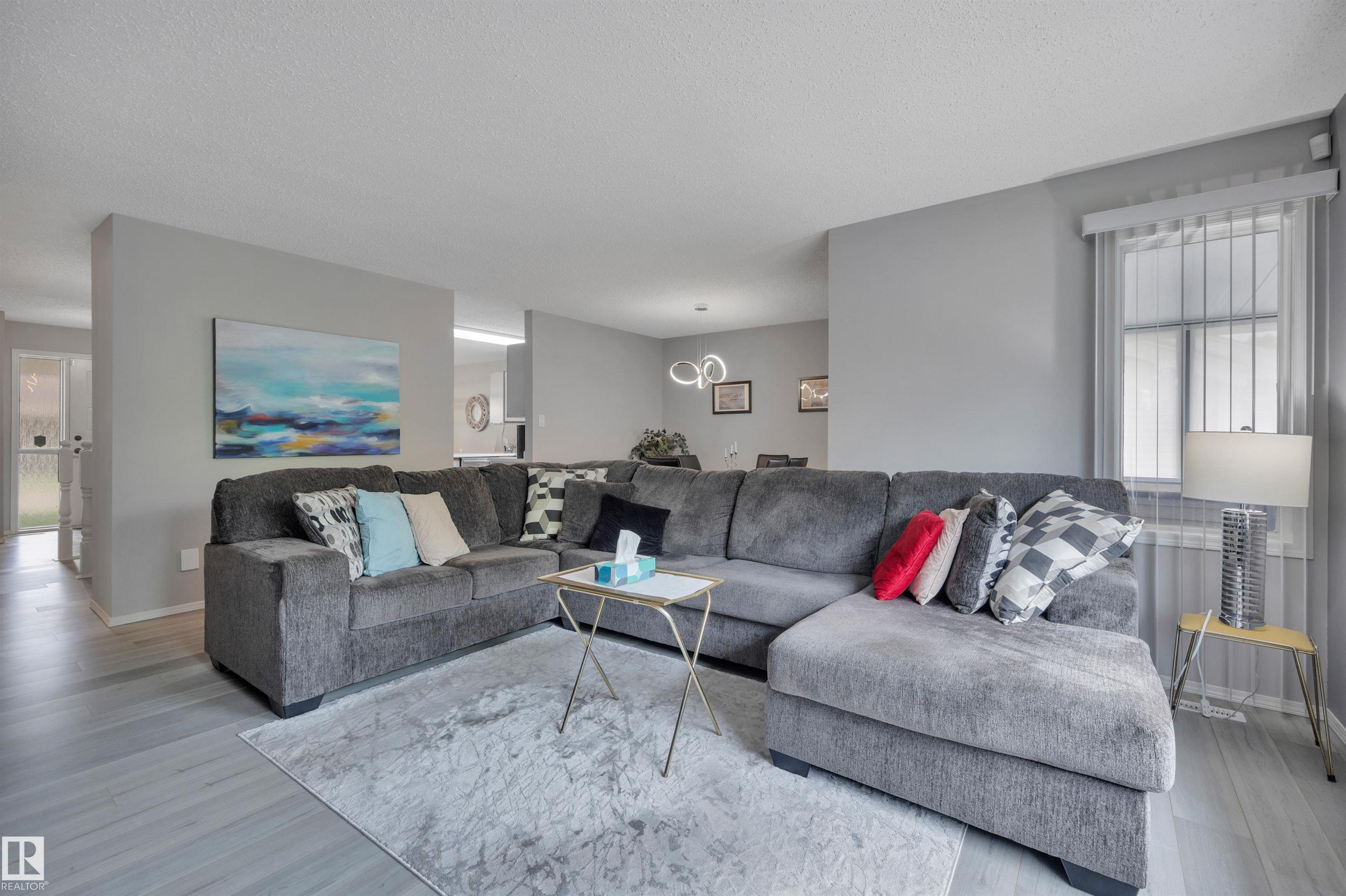 Photo 8 at 113 Oeming Road NW, Bulyea Heights, Edmonton