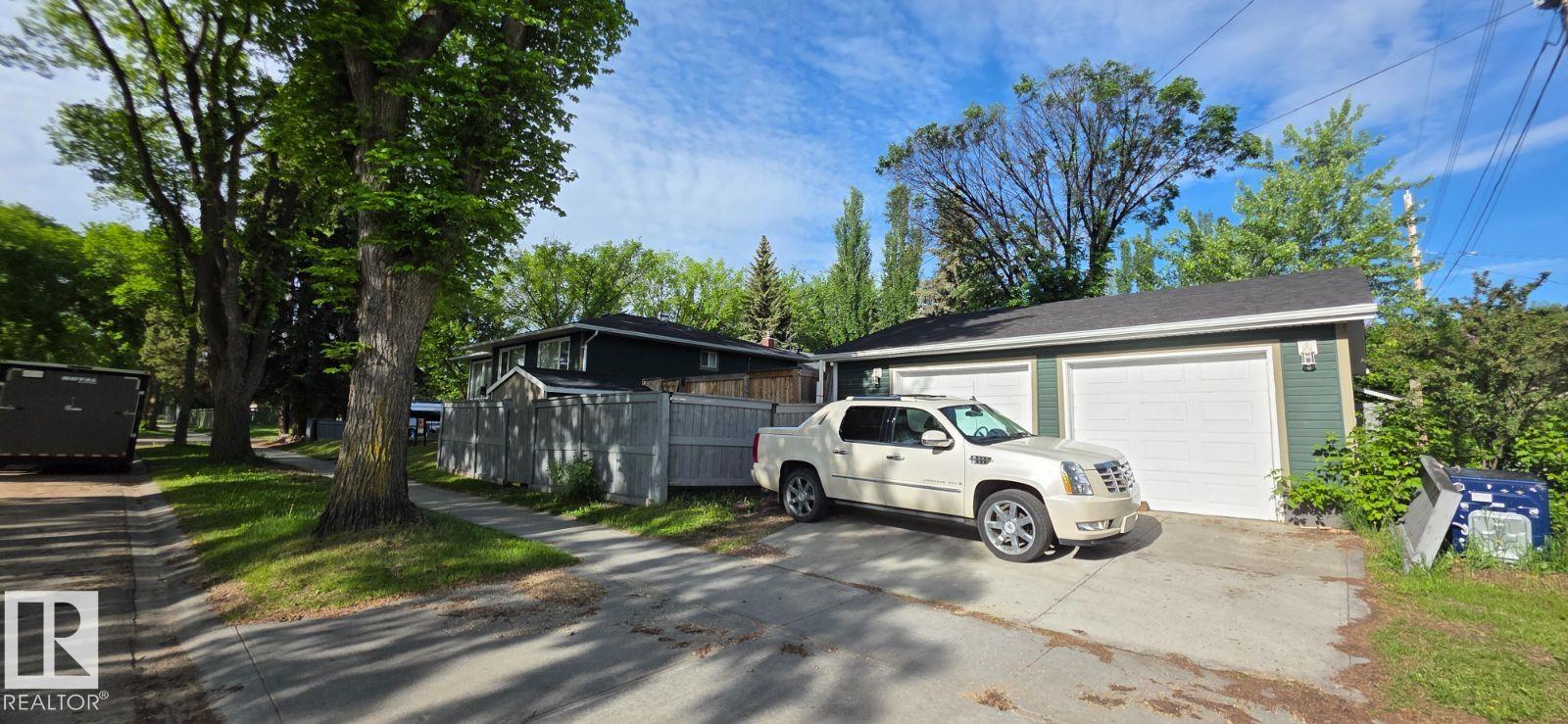 Photo 12 at 6704 93 Street NW, Hazeldean, Edmonton