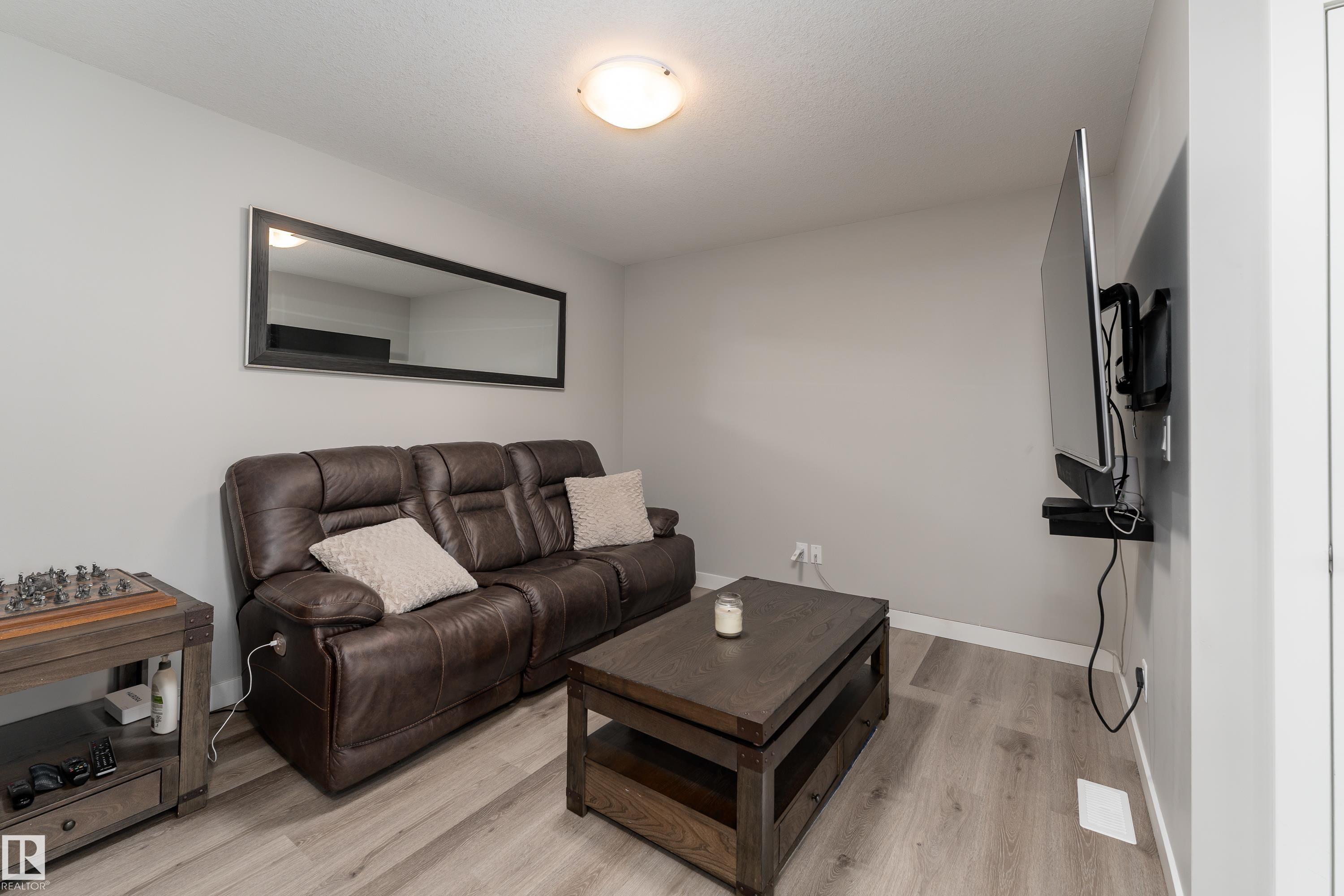 Photo 13 at 998 Stillwater Boulevard NW, Stillwater, Edmonton