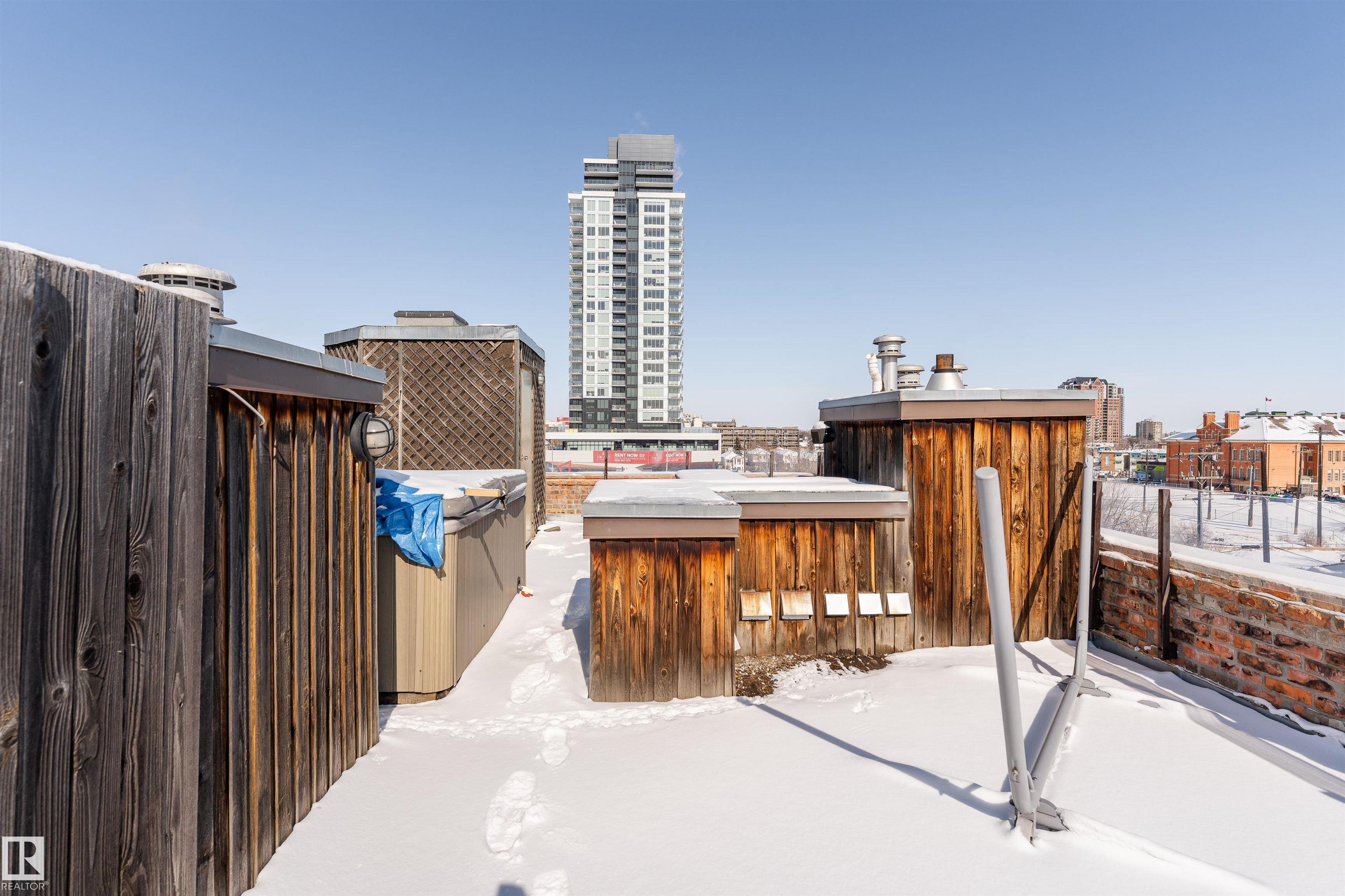 Photo 40 at 301 - 10141 95 Street NW, Boyle Street, Edmonton
