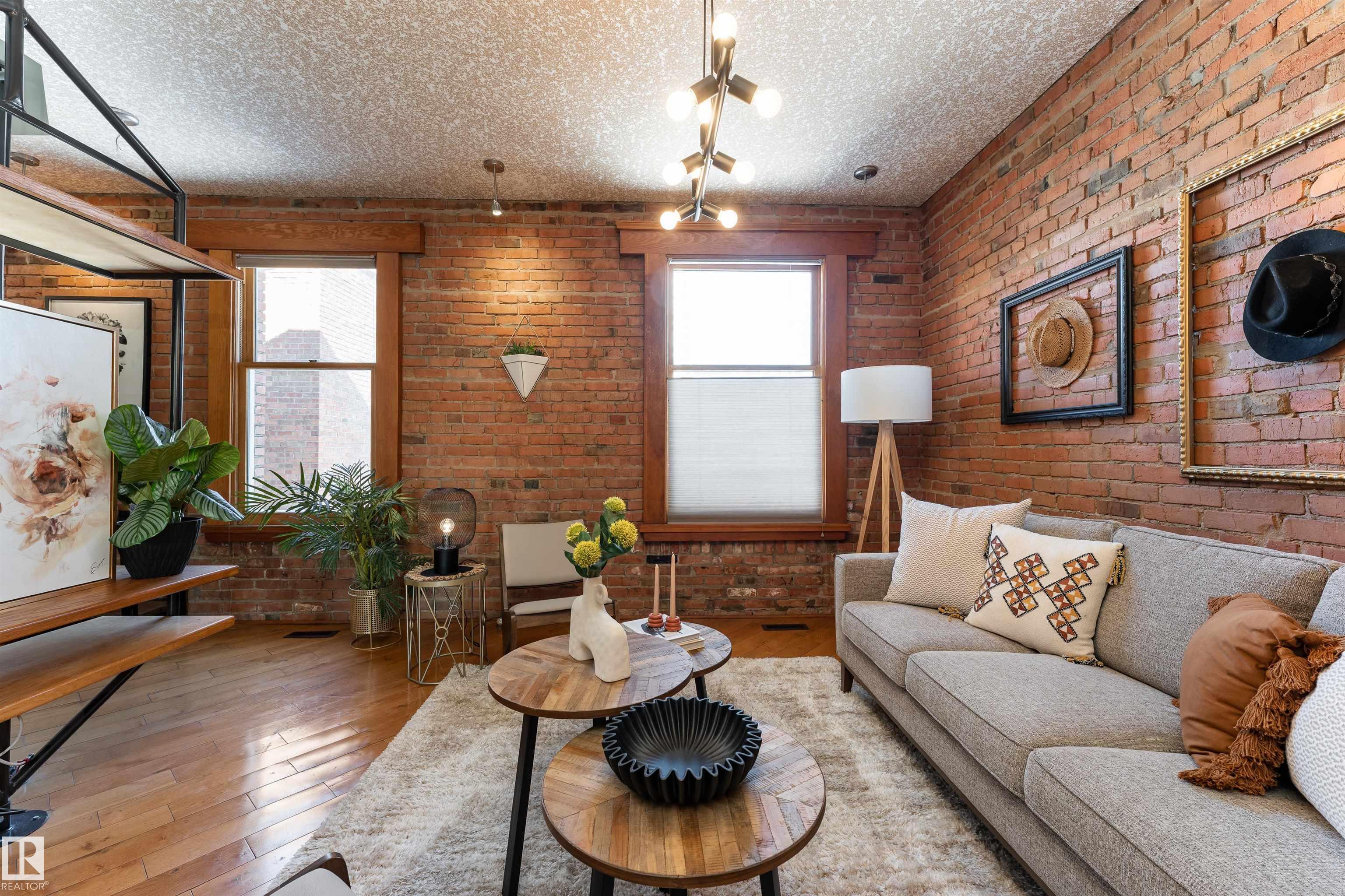 Photo 8 at 301 - 10141 95 Street NW, Boyle Street, Edmonton