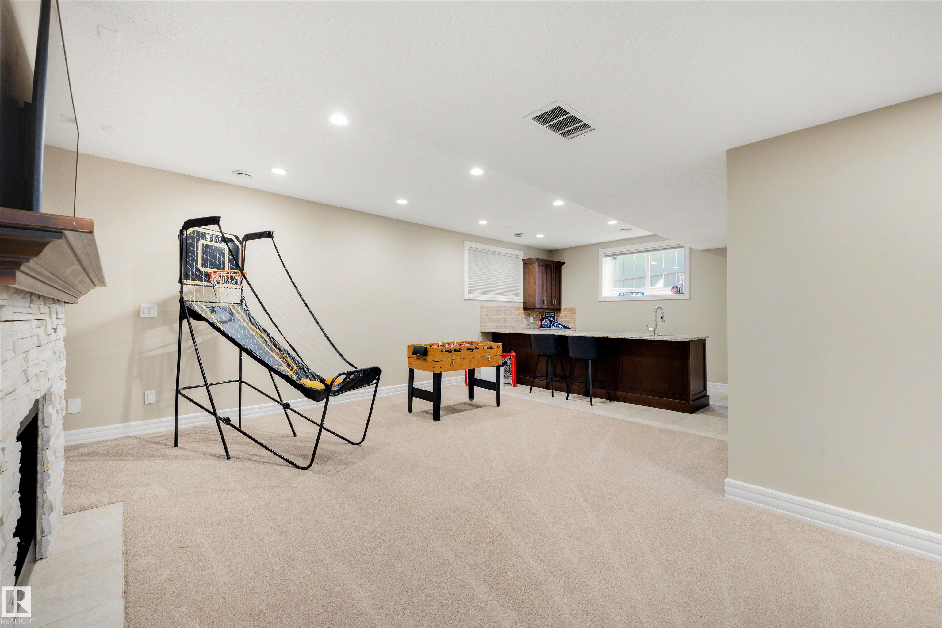 Photo 40 at 4376 Mcclung Crescent NW, Magrath Heights, Edmonton