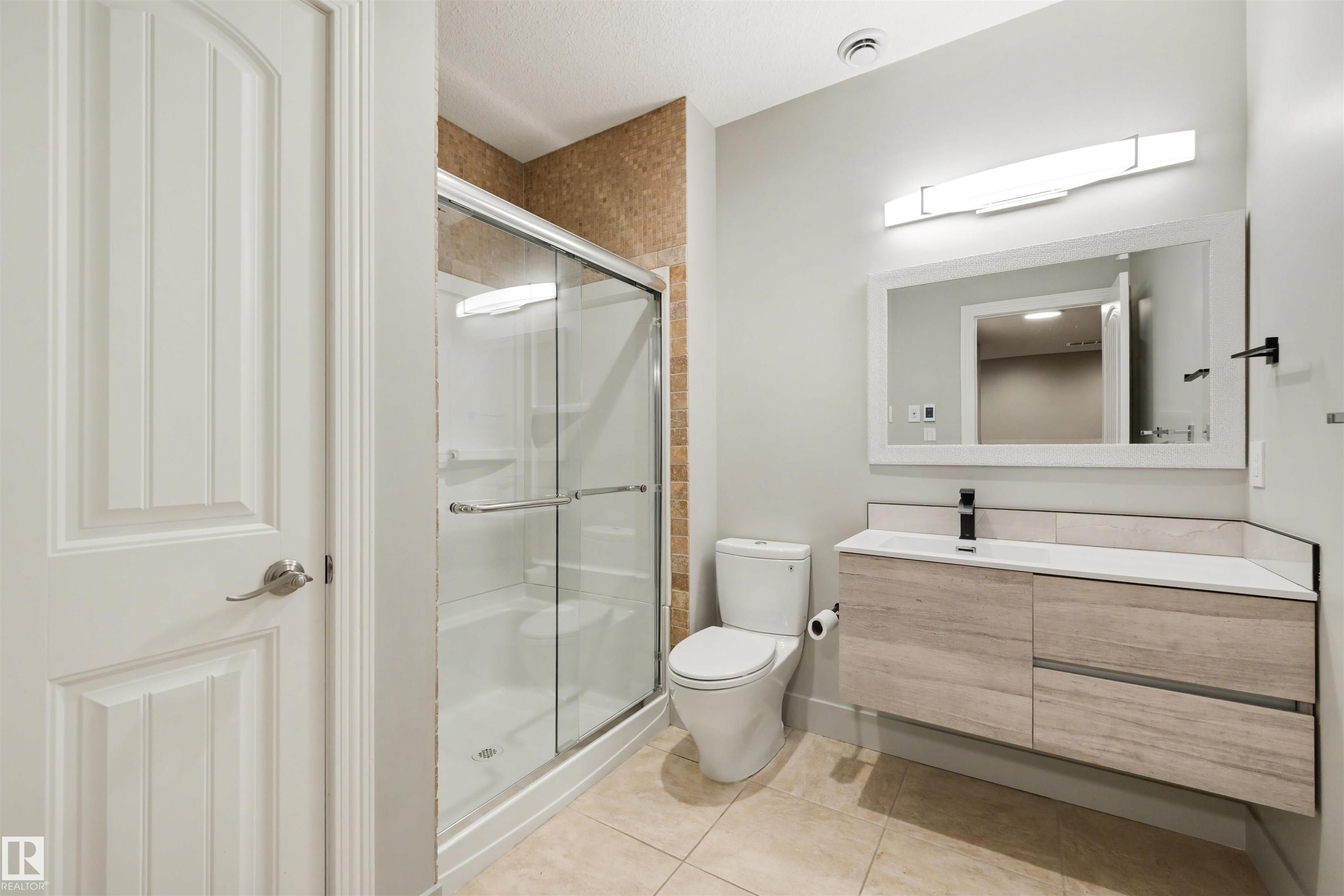 Photo 46 at 4376 Mcclung Crescent NW, Magrath Heights, Edmonton