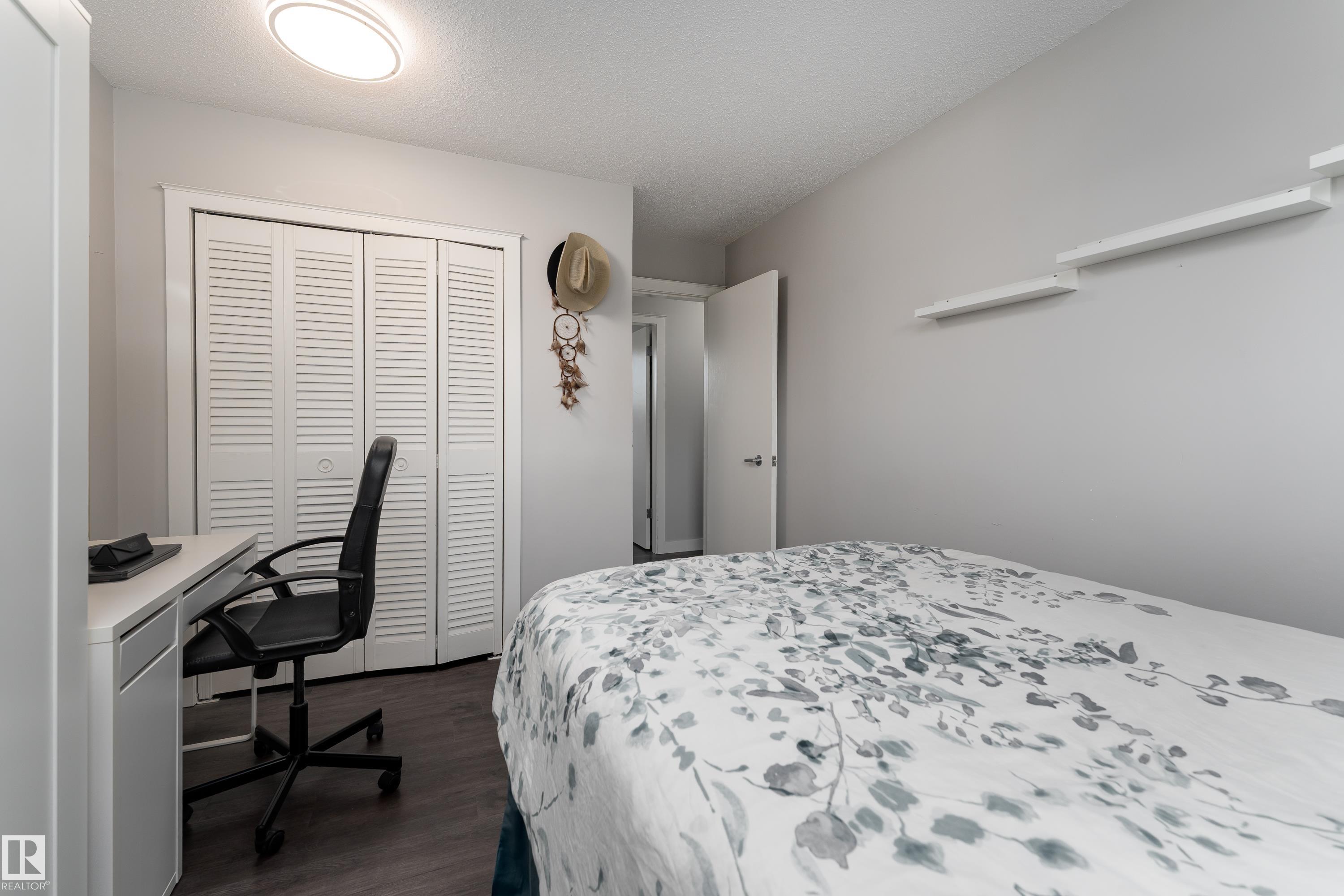 Photo 17 at 11227 40 Avenue NW, Greenfield, Edmonton