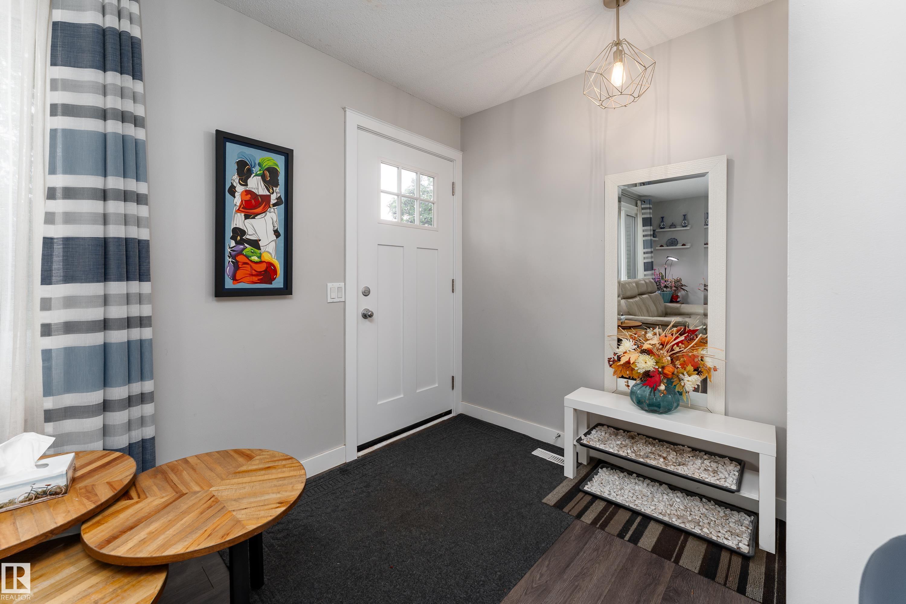 11227 40 Avenue NW, Greenfield, Edmonton