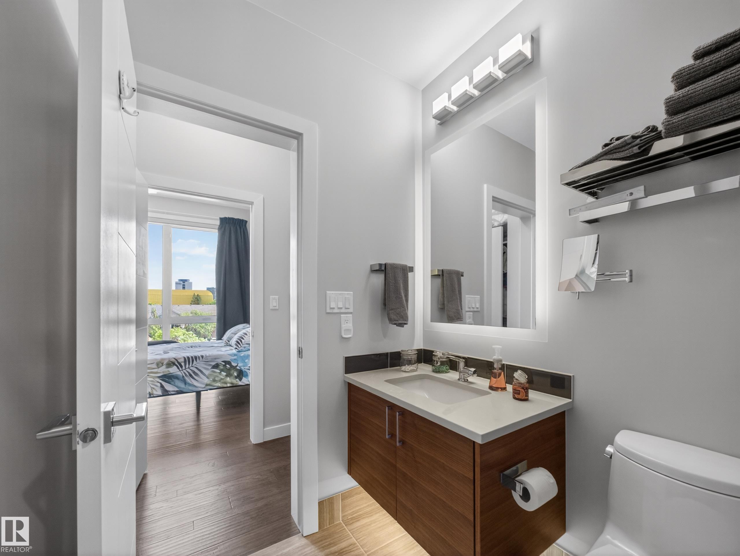 Photo 11 at 403 - 11710 87 Avenue NW, Windsor Park, Edmonton
