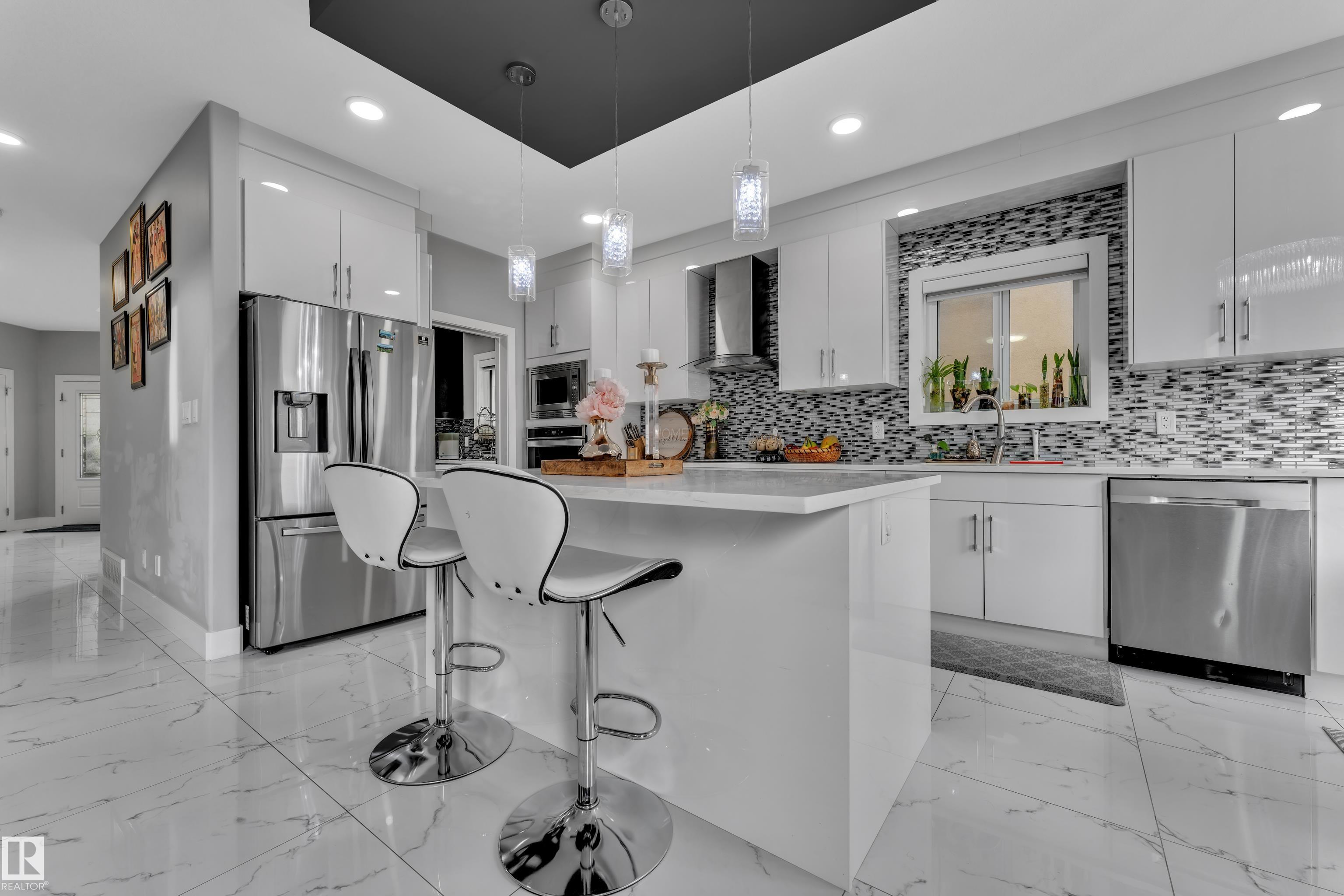 Photo 10 at 2419 15 Avenue NW, Laurel, Edmonton