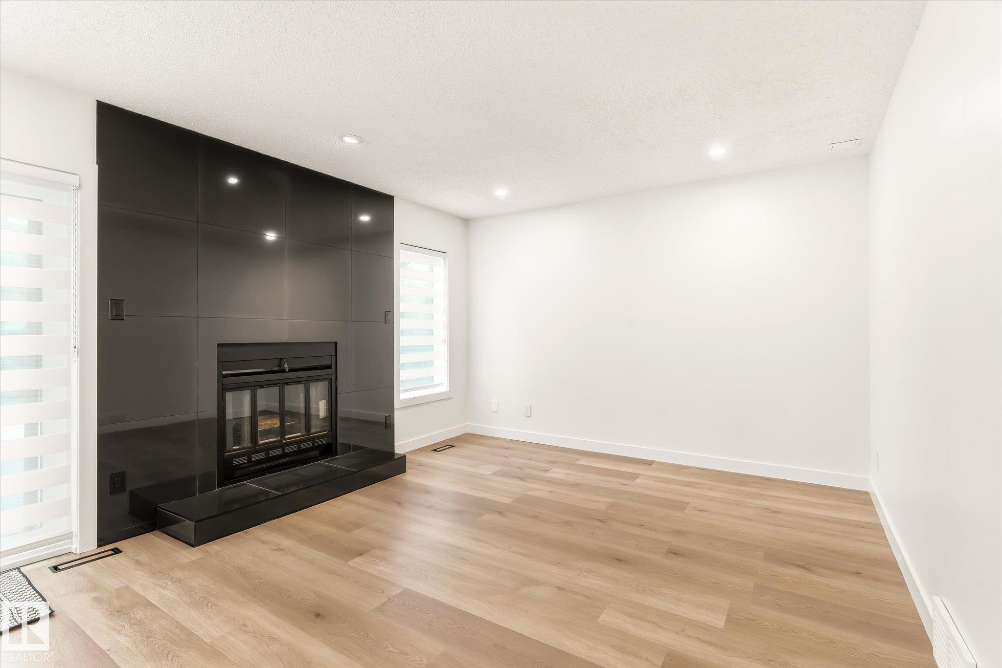 Photo 13 at 5716 175 Street NW, Gariepy, Edmonton