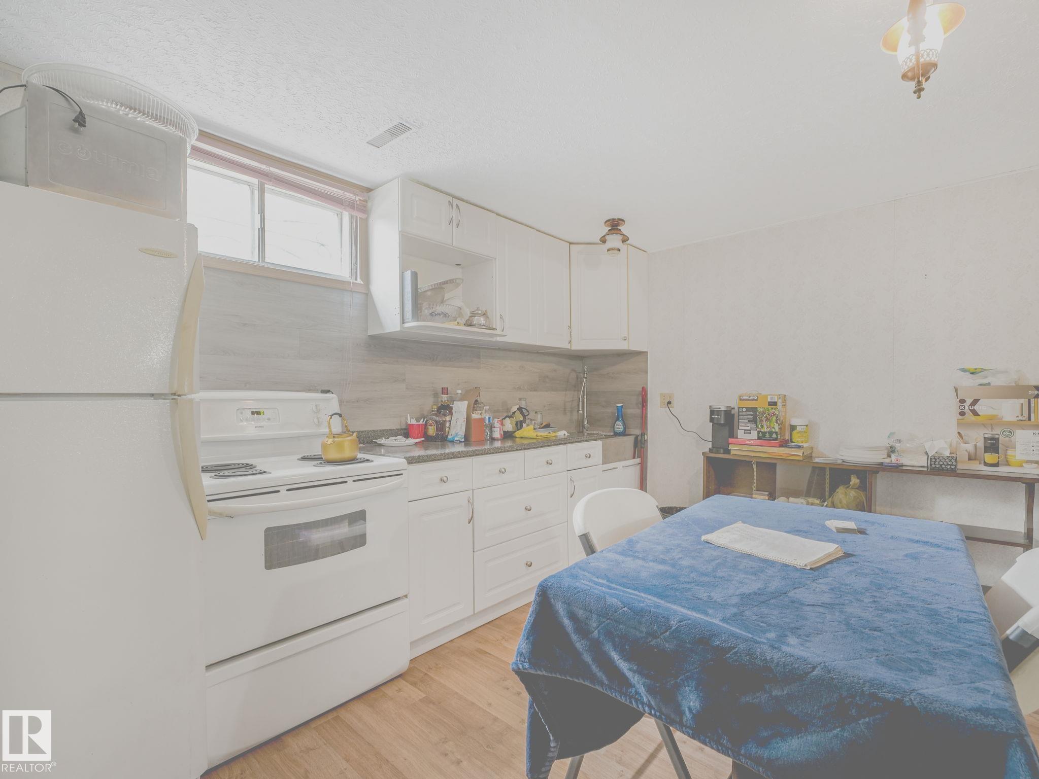 Photo 45 at 9528 151 Avenue NW, Evansdale, Edmonton
