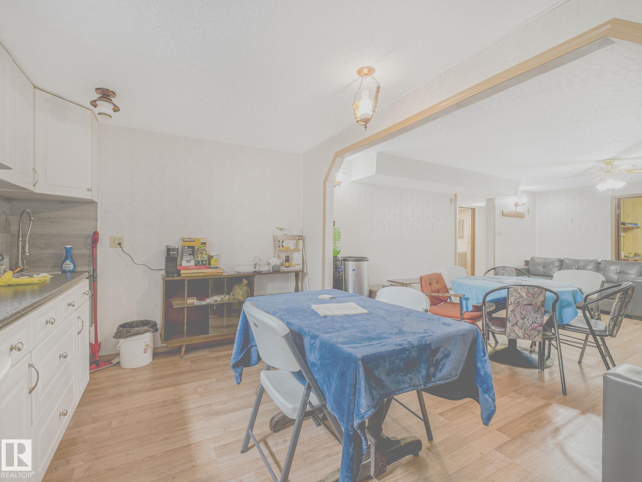 Photo 46 at 9528 151 Avenue NW, Evansdale, Edmonton
