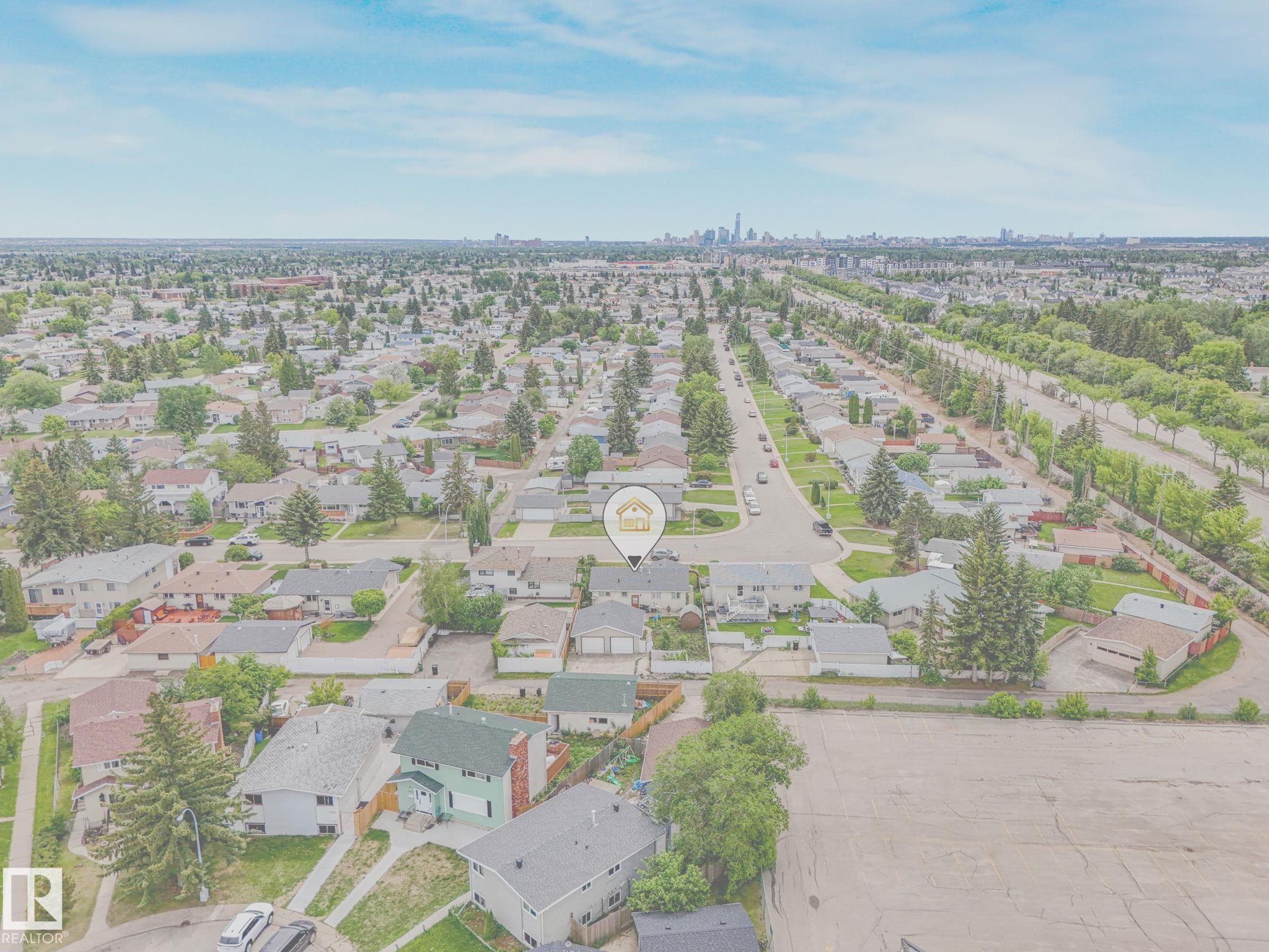 Photo 65 at 9528 151 Avenue NW, Evansdale, Edmonton