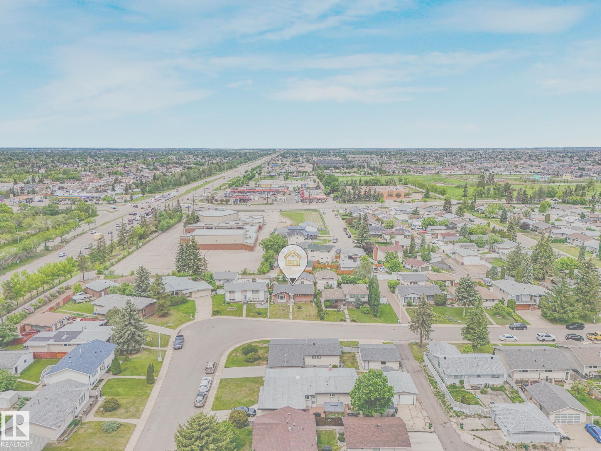 Photo 70 at 9528 151 Avenue NW, Evansdale, Edmonton