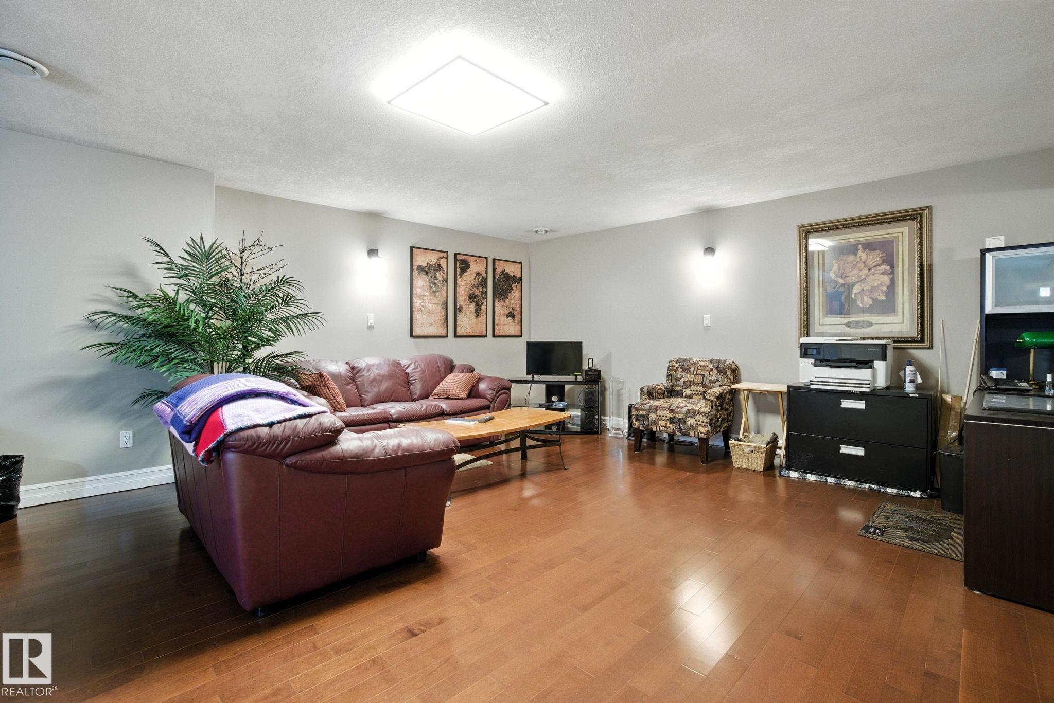 Photo 39 at 11604 15 Avenue NW, Twin Brooks, Edmonton
