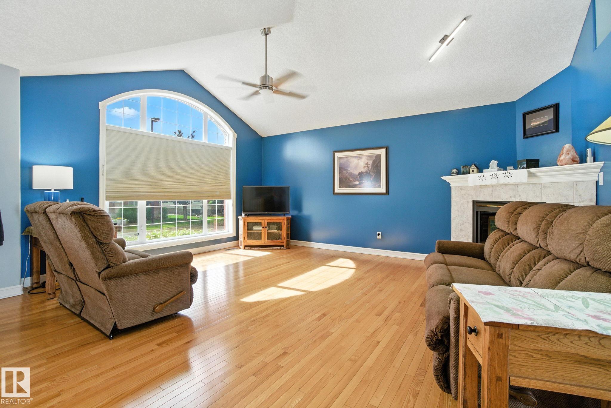 11604 15 Avenue NW, Twin Brooks, Edmonton