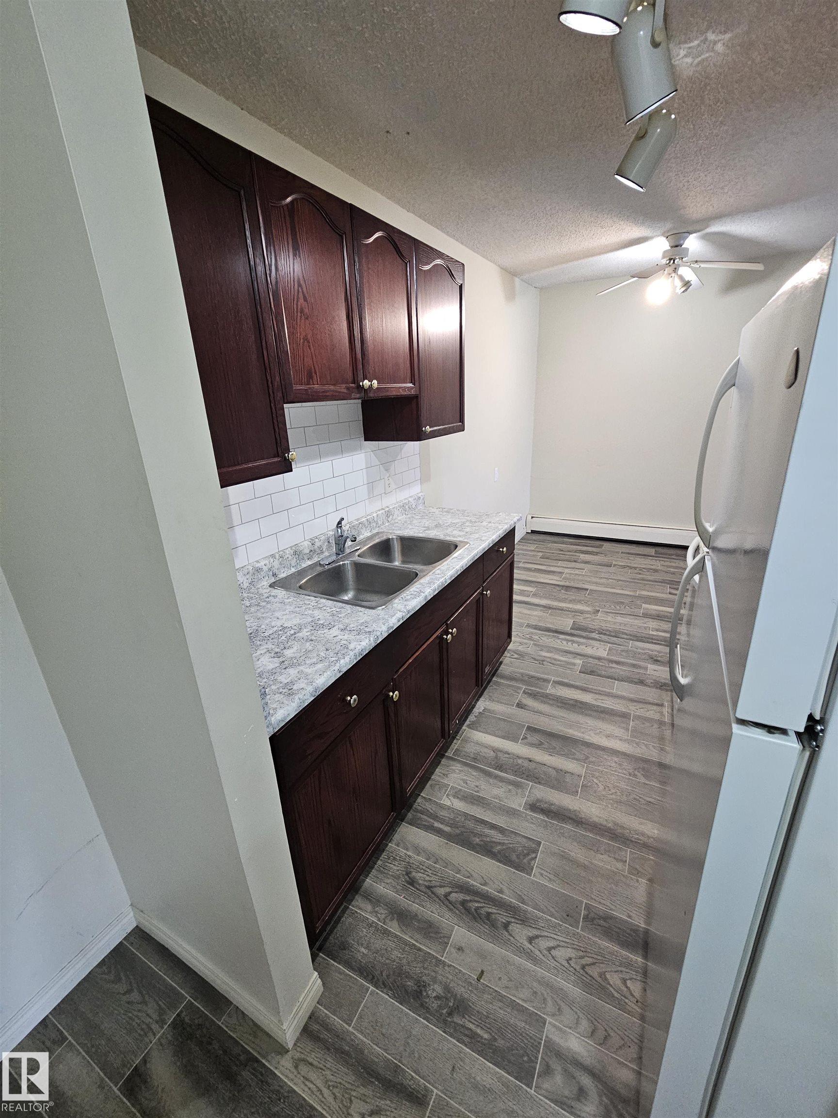 Photo 12 at 401 - 10615 110 Street NW, Queen Mary Park, Edmonton
