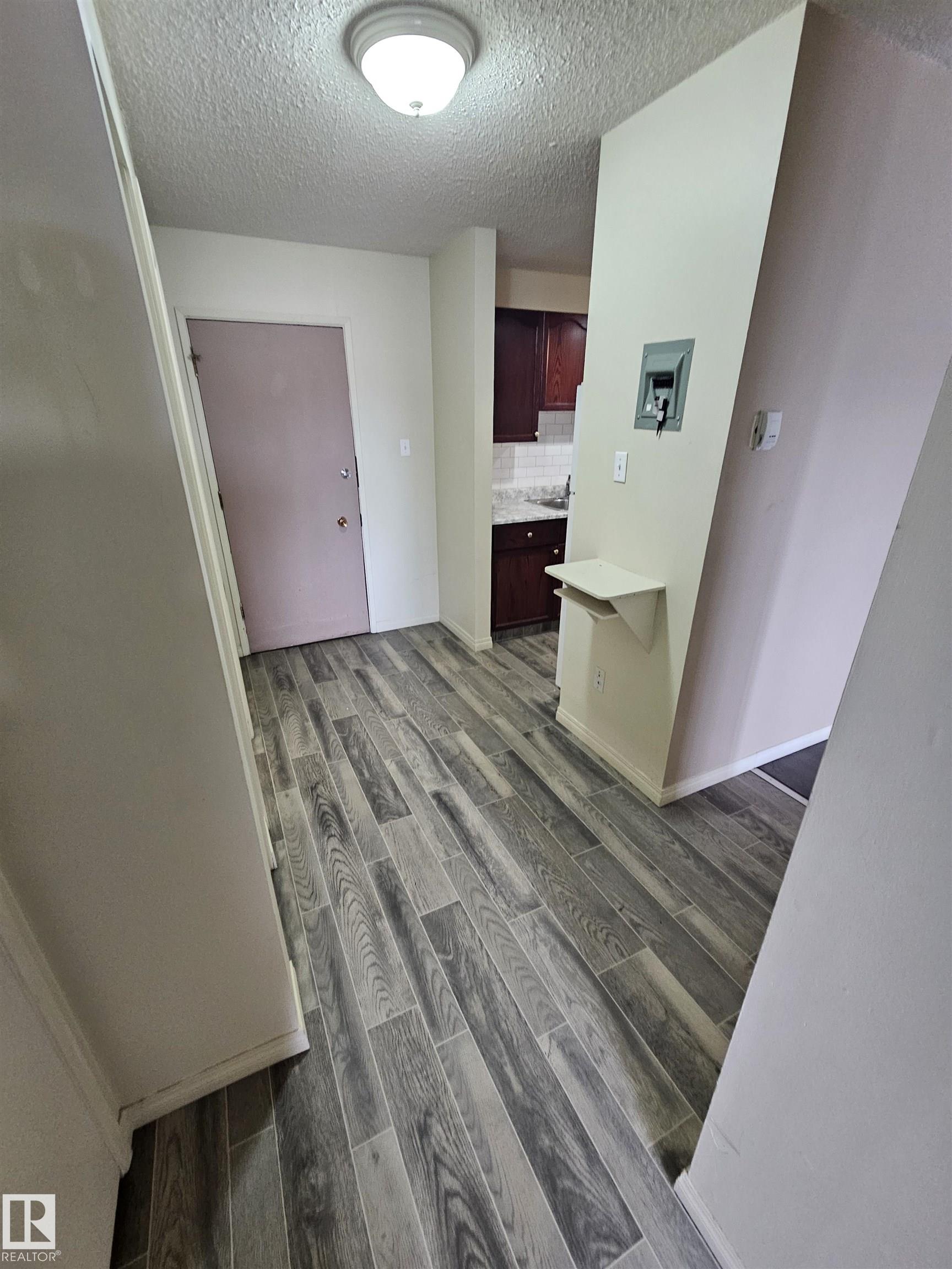 401 - 10615 110 Street NW, Queen Mary Park, Edmonton