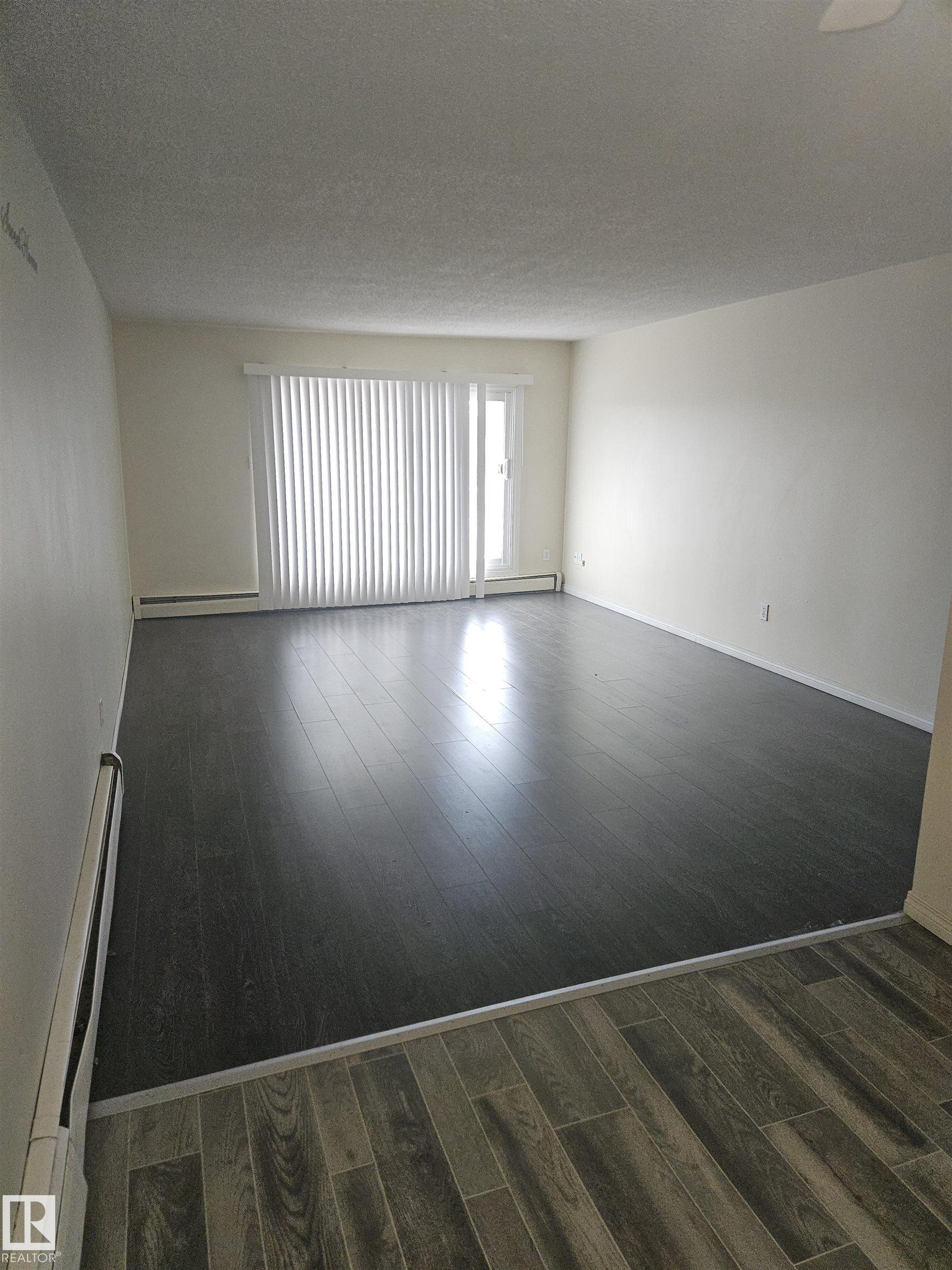 Photo 6 at 401 - 10615 110 Street NW, Queen Mary Park, Edmonton