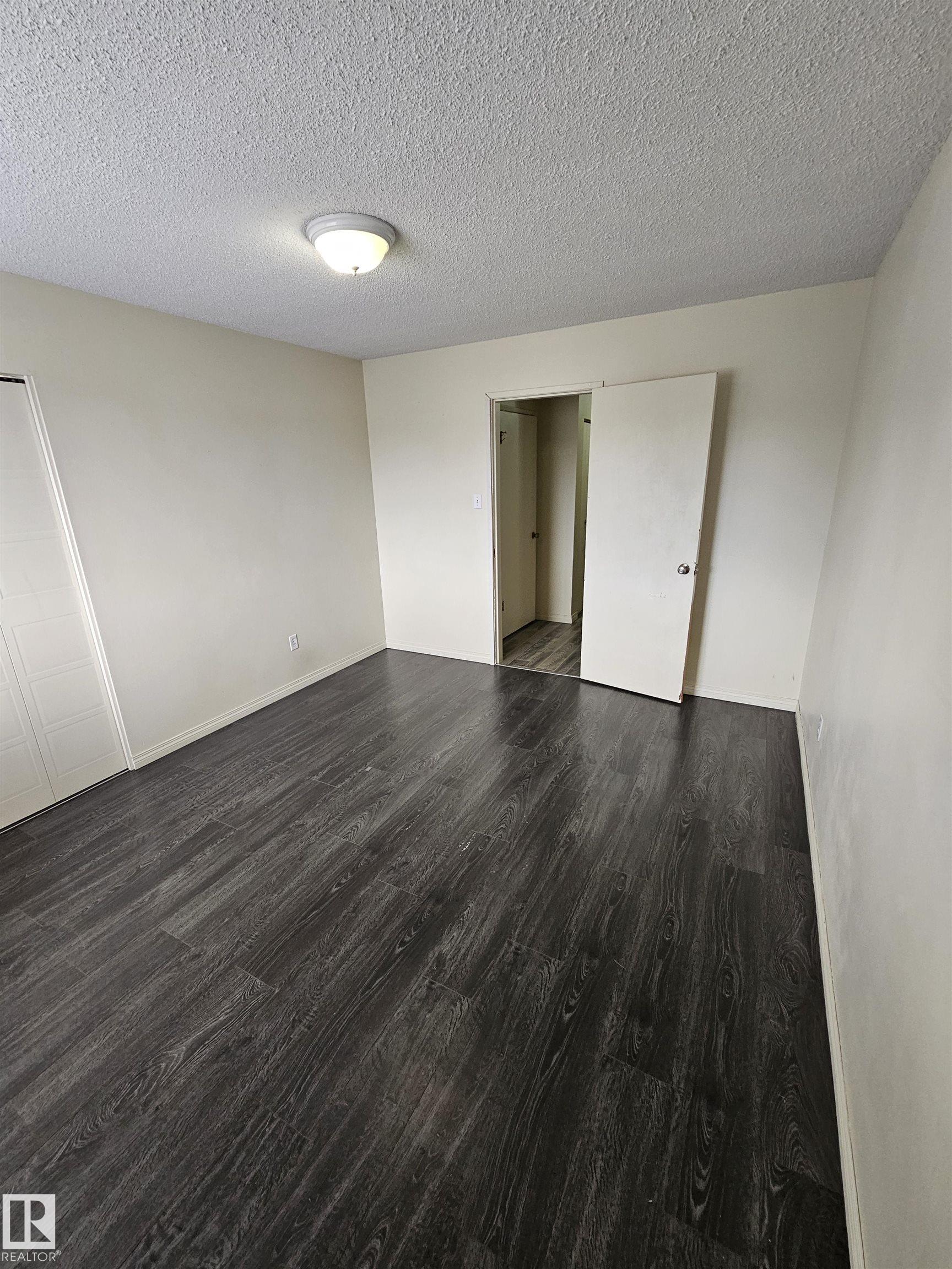 Photo 8 at 401 - 10615 110 Street NW, Queen Mary Park, Edmonton