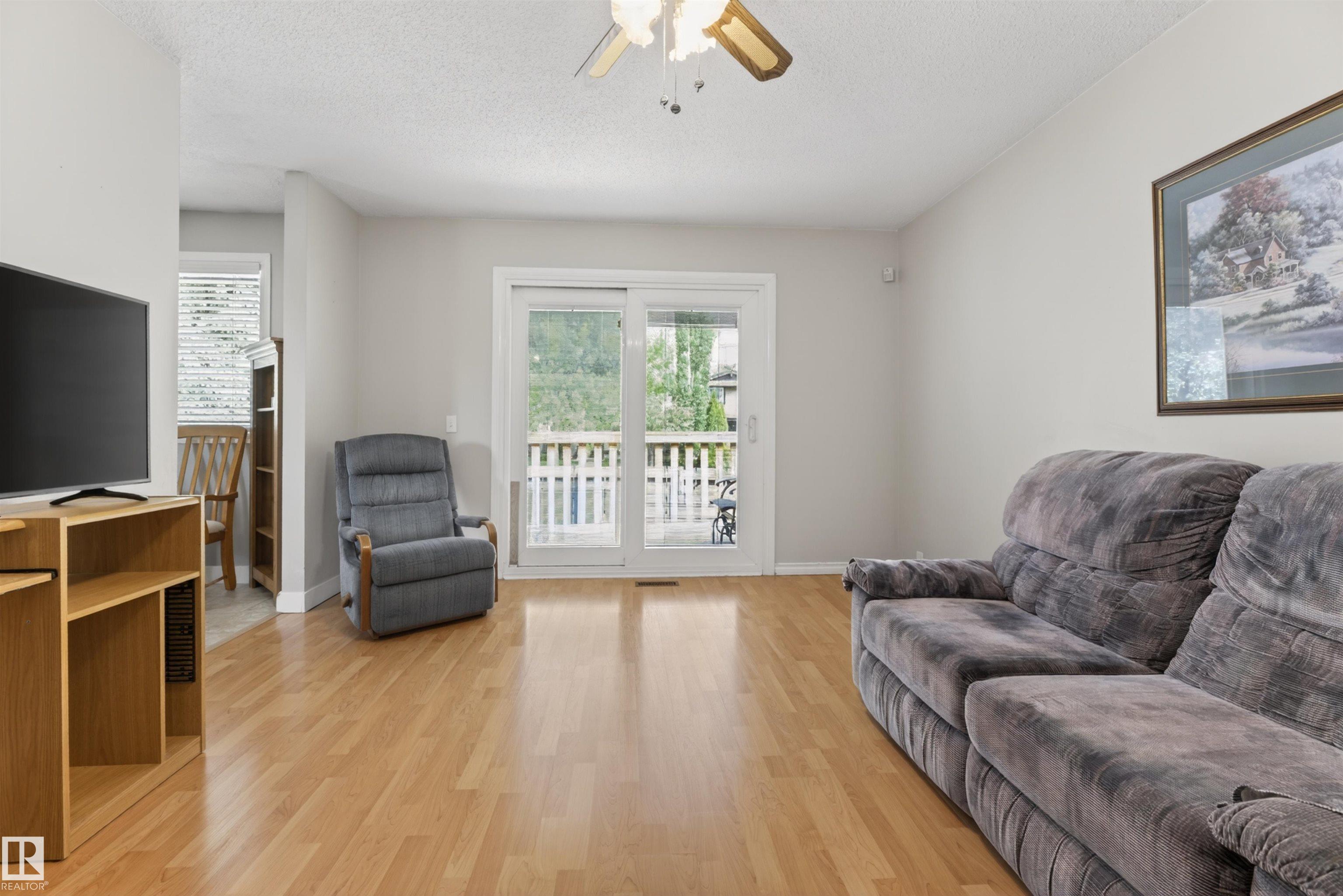 Photo 8 at 256 Woodbridge Way, Woodbridge Farms, Sherwood Park
