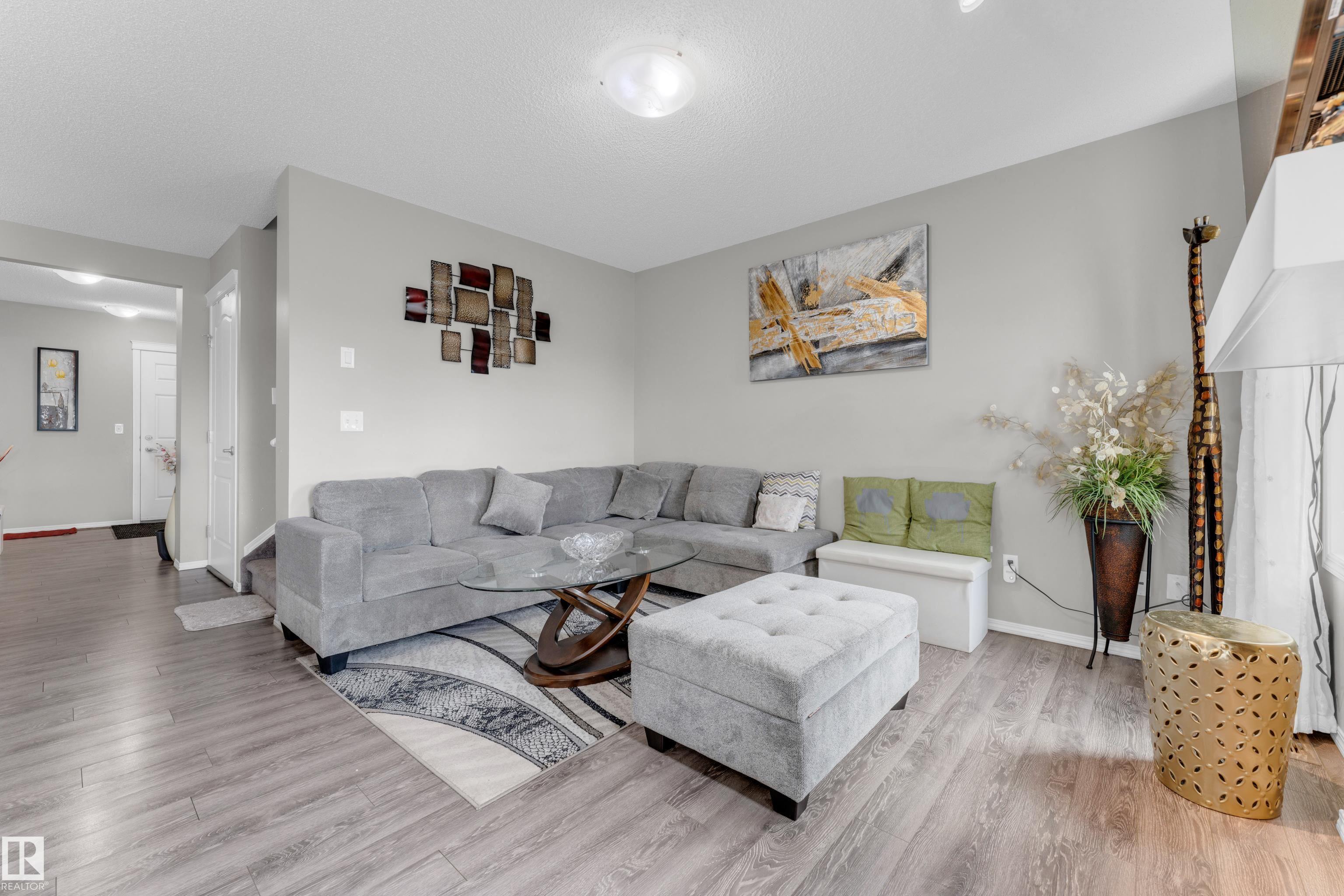 Photo 12 at 1532 33b Street NW, Laurel, Edmonton