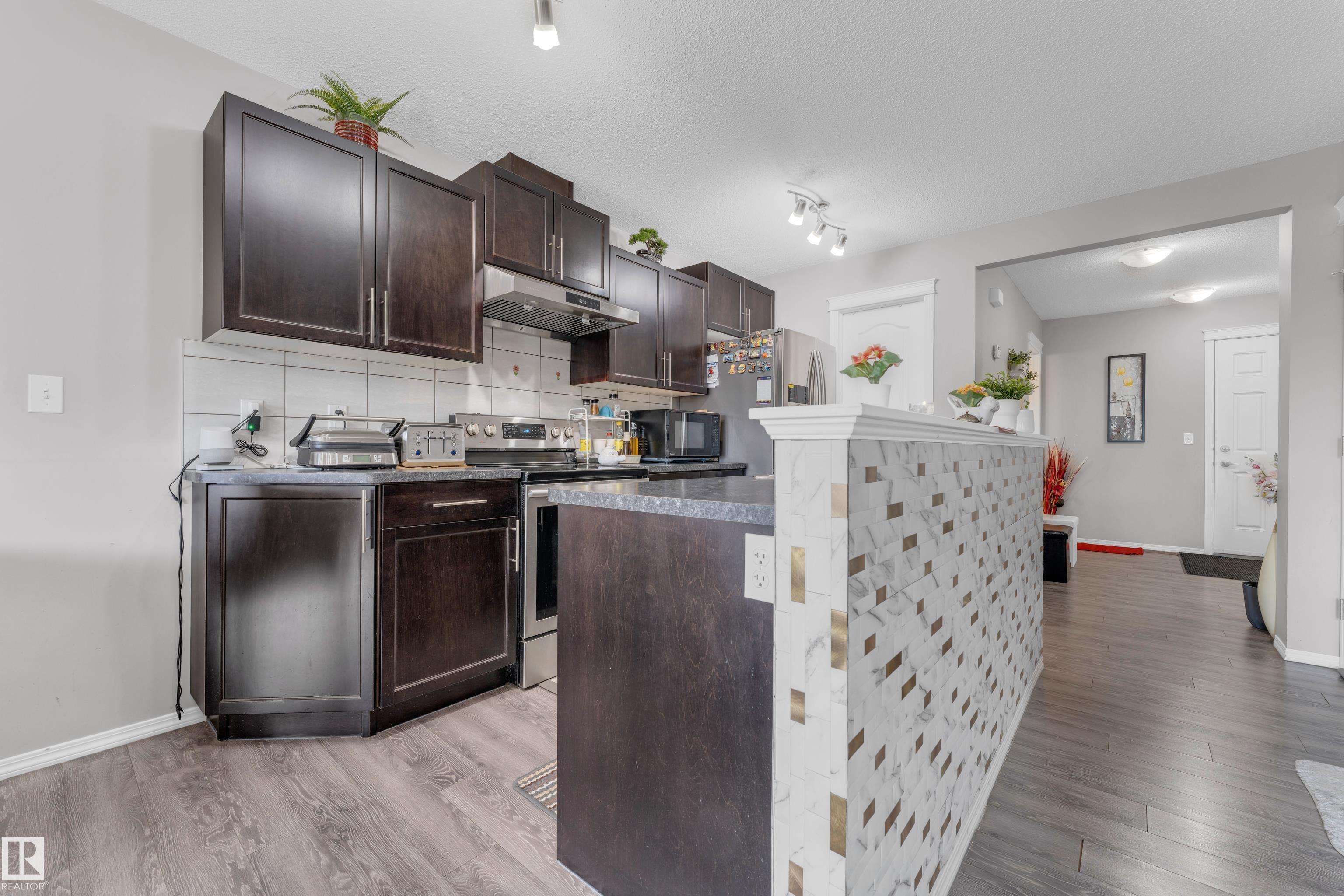 Photo 15 at 1532 33b Street NW, Laurel, Edmonton