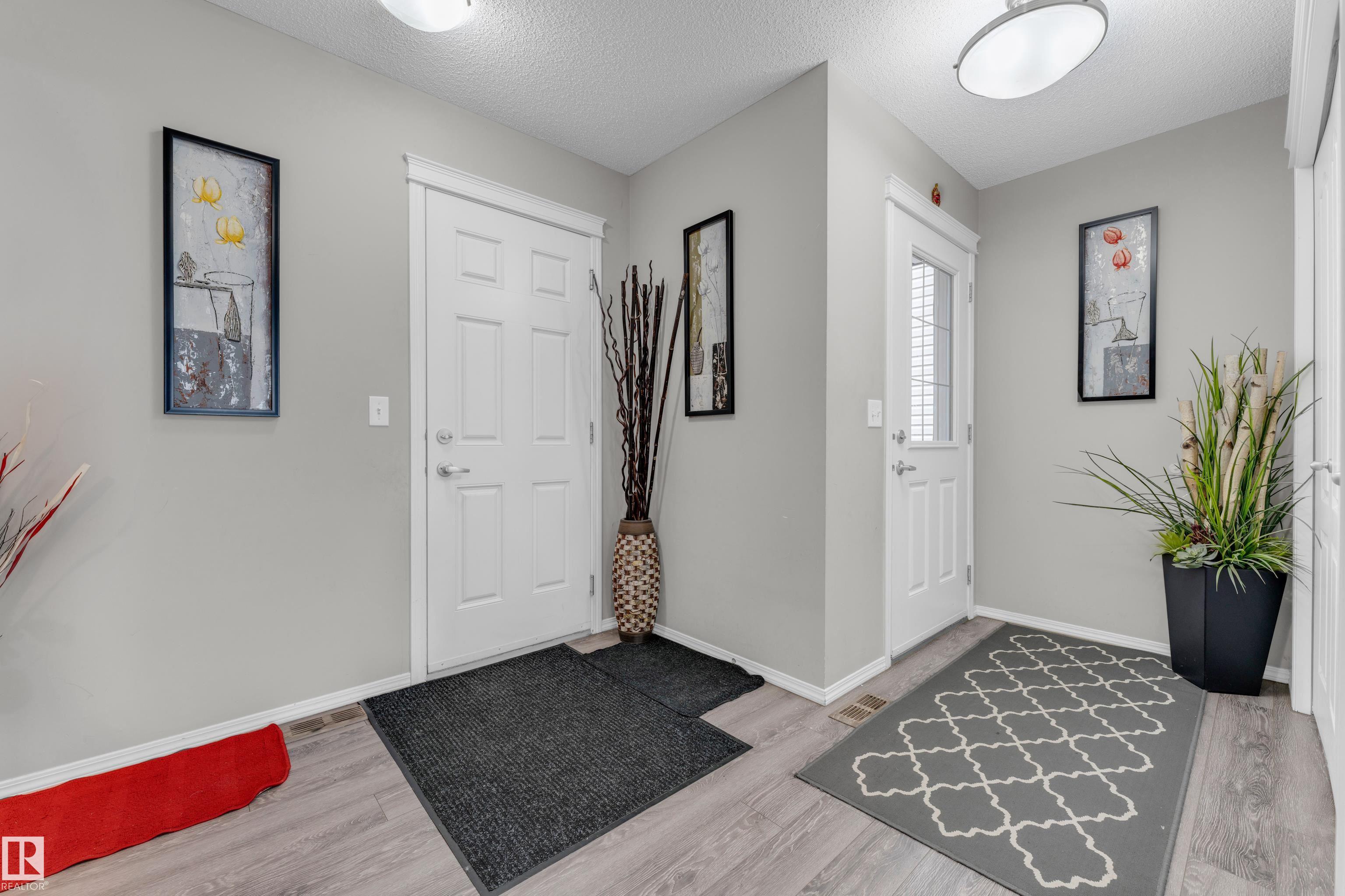 Photo 6 at 1532 33b Street NW, Laurel, Edmonton