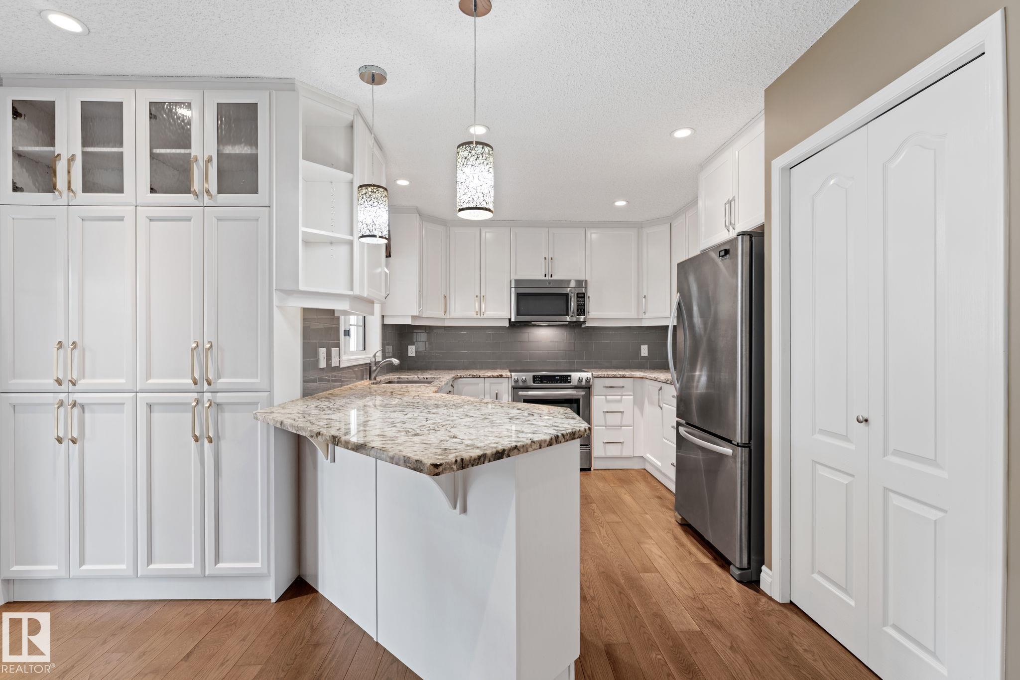 Photo 16 at 963 Youville Drive W NW, Tawa, Edmonton