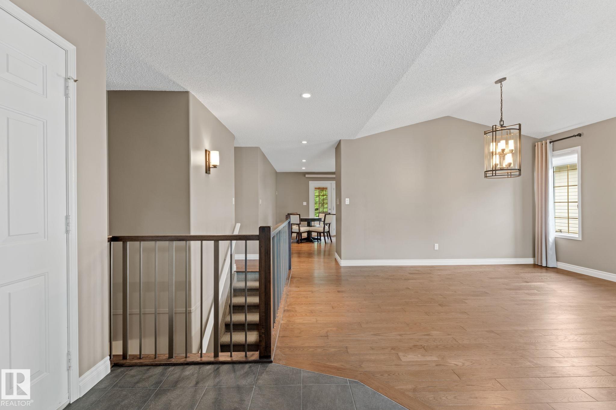 963 Youville Drive W NW, Tawa, Edmonton