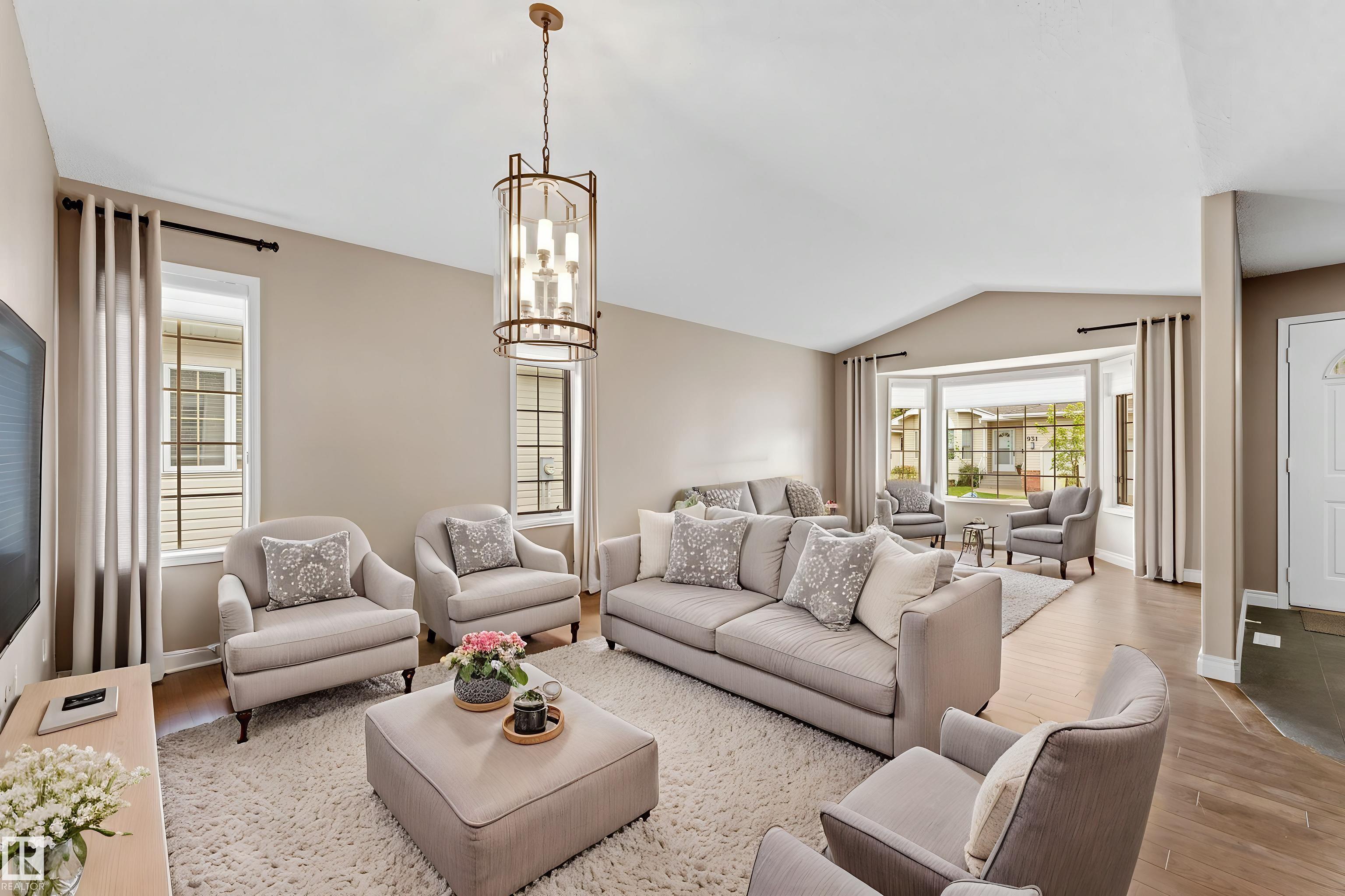Photo 8 at 963 Youville Drive W NW, Tawa, Edmonton
